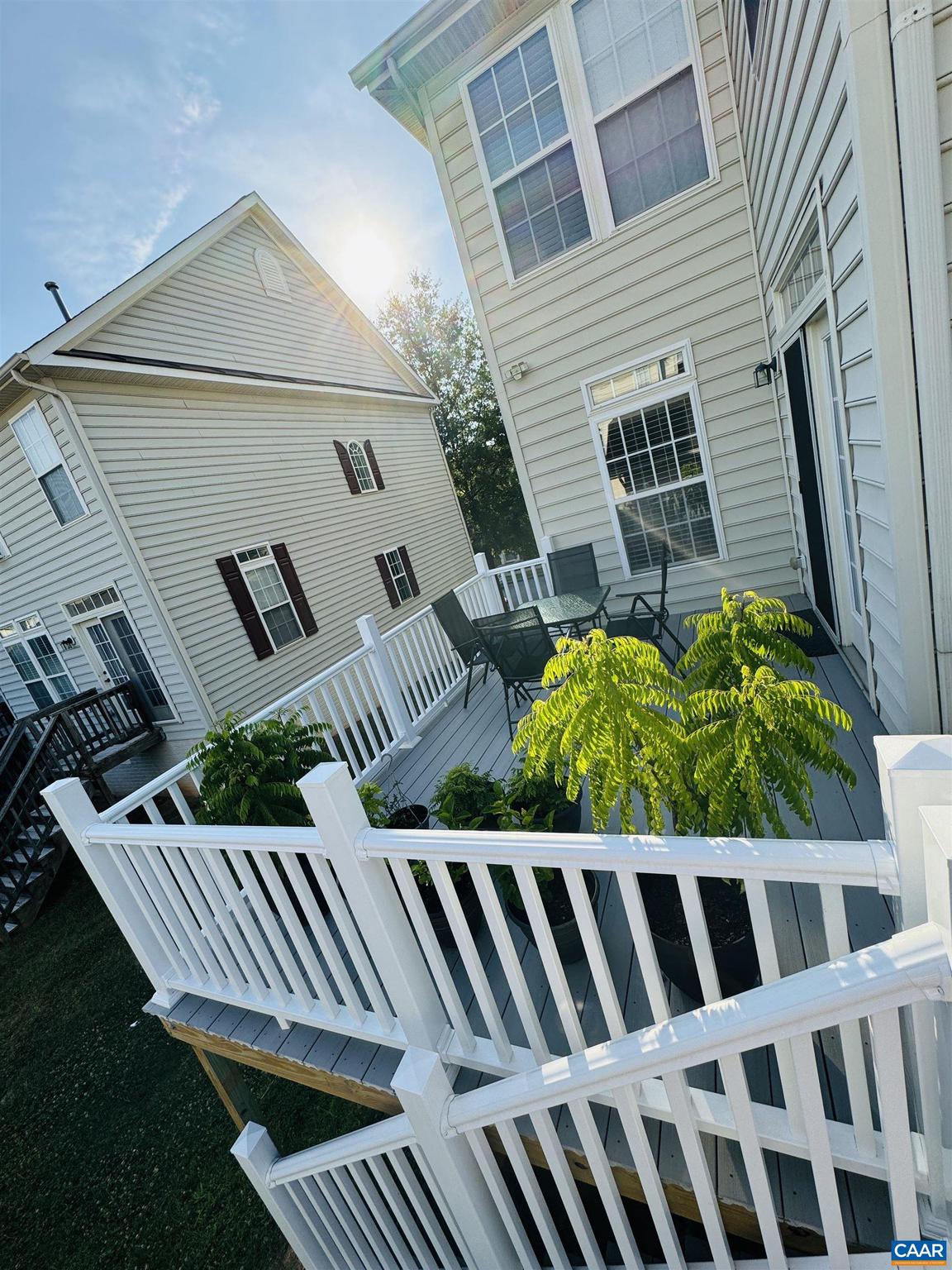 ABINGTON PLACE - Residential Lease