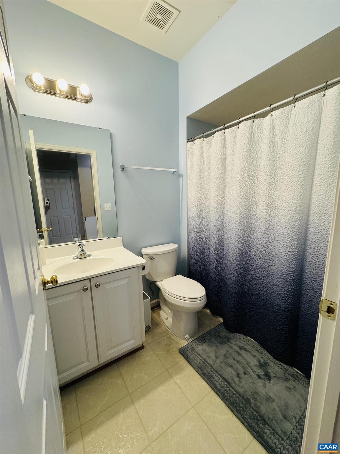 ABINGTON PLACE - Residential Lease