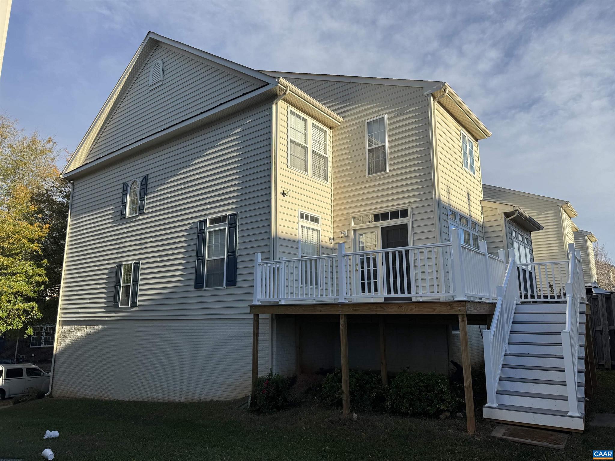 ABINGTON PLACE - Residential Lease