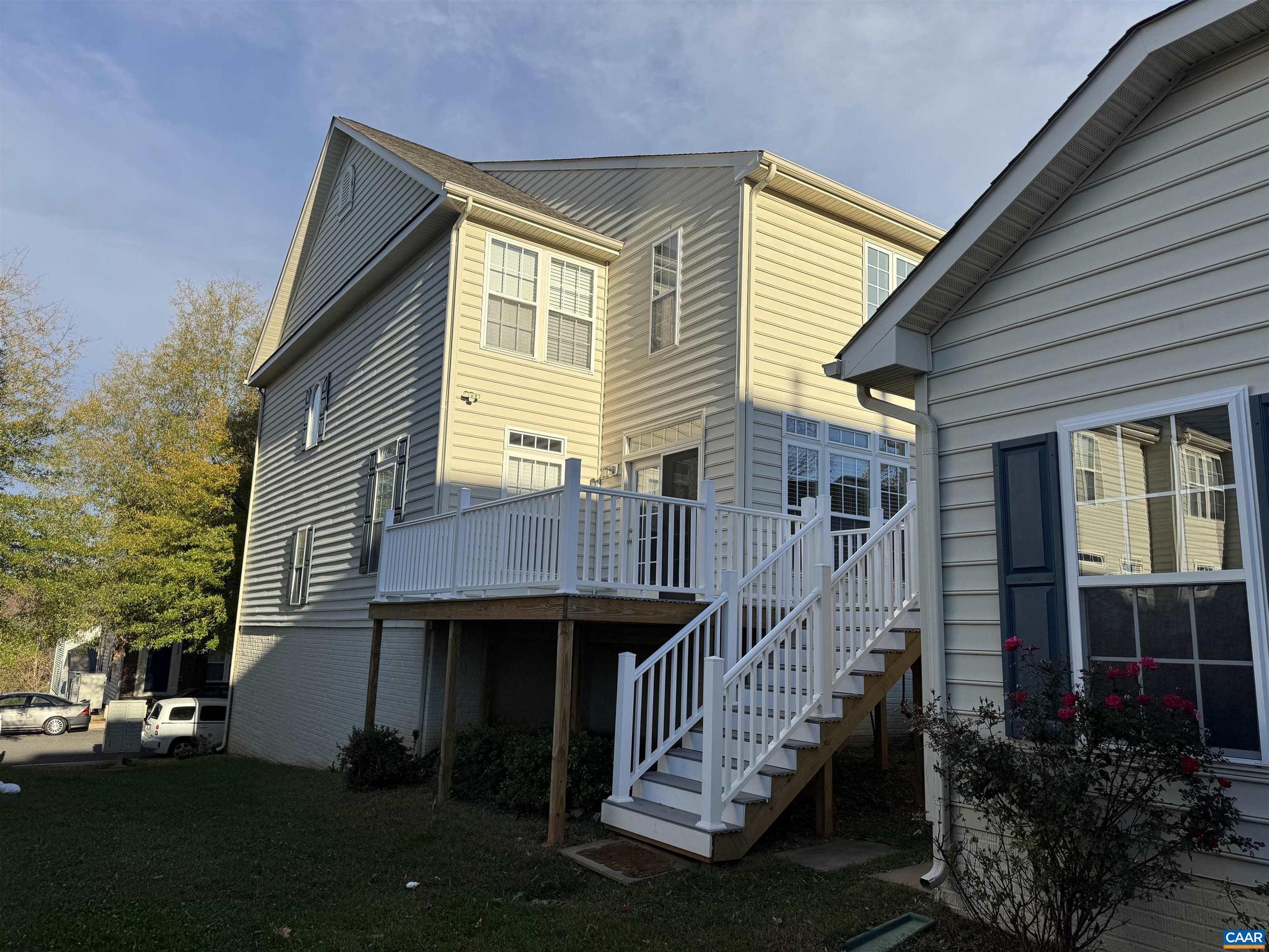 ABINGTON PLACE - Residential Lease