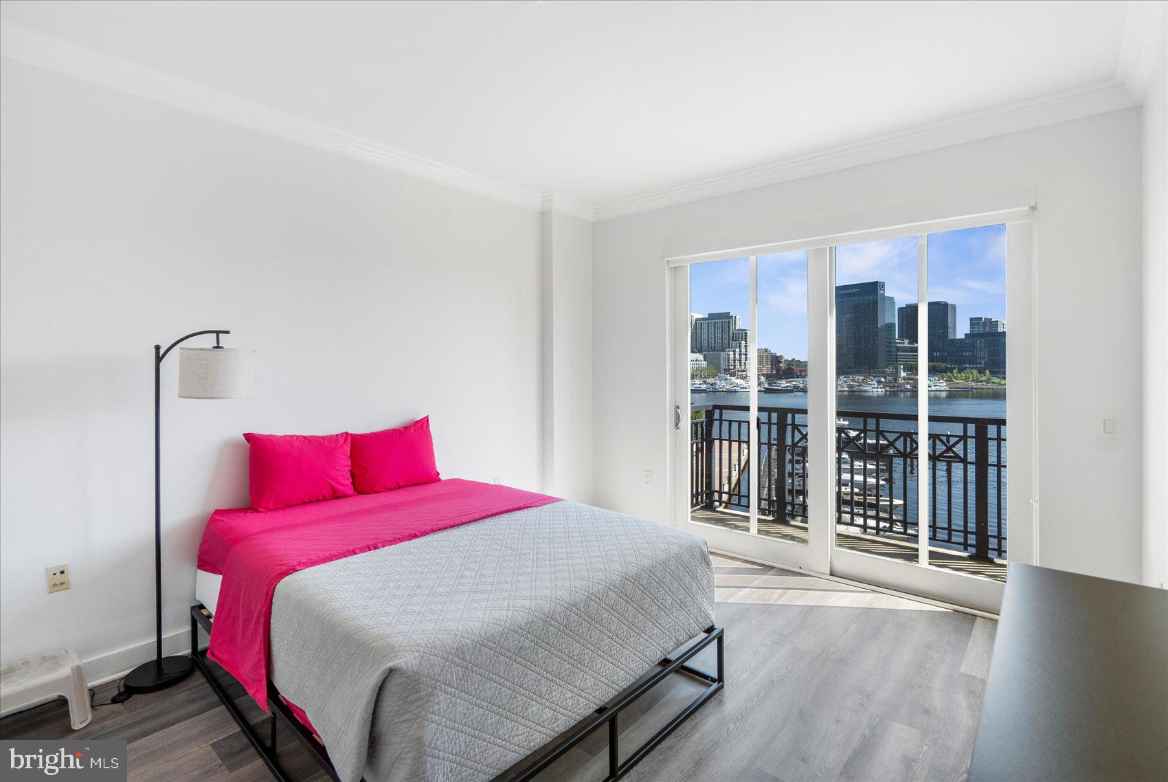 THE RITZ-CARLTON RESIDENCES - Residential Lease