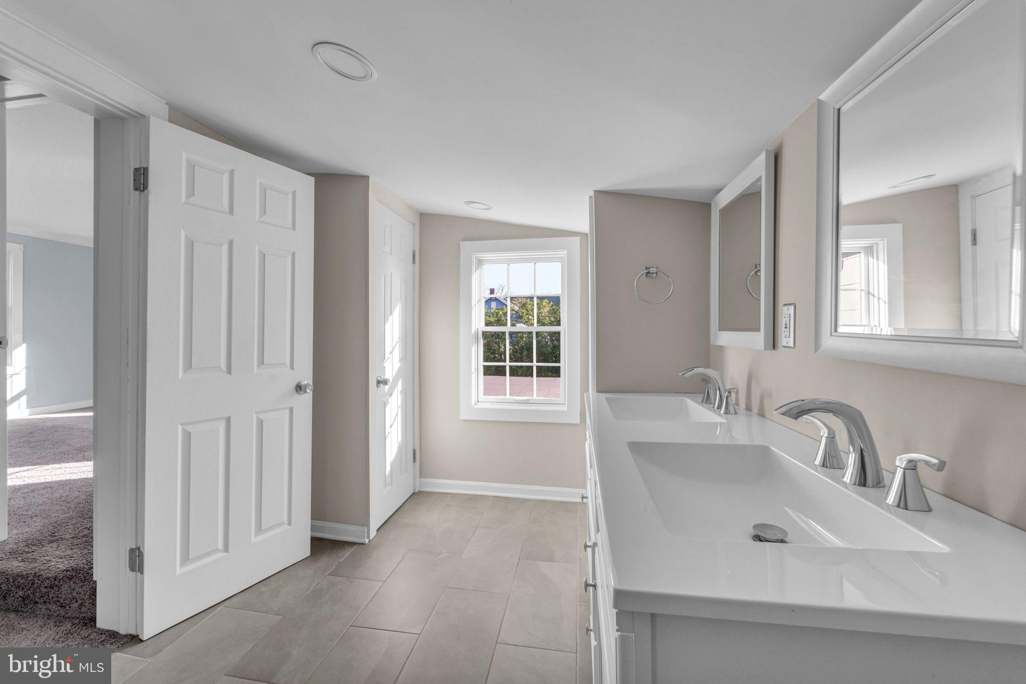 OLD TOWN HERNDON - Residential