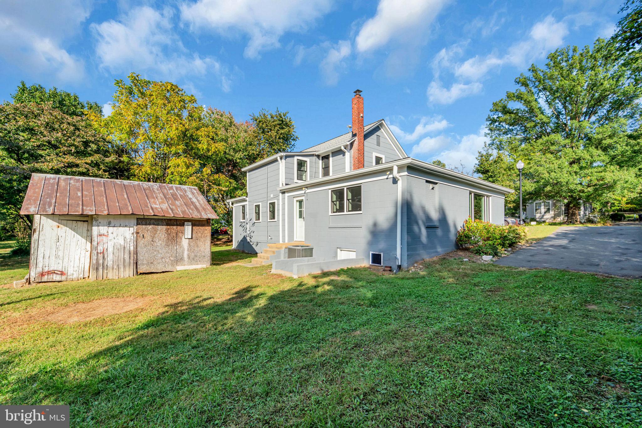 OLD TOWN HERNDON - Residential