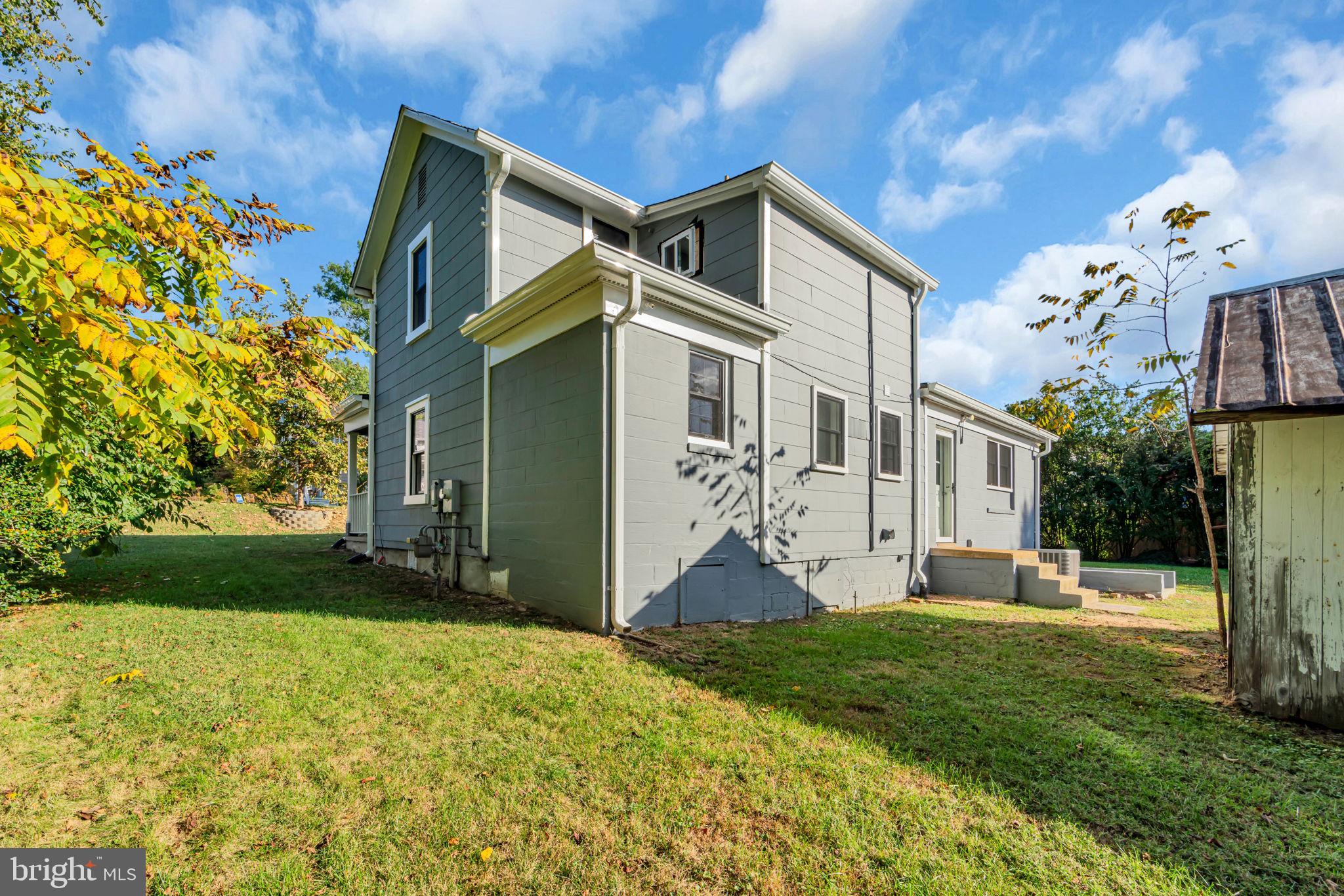 OLD TOWN HERNDON - Residential