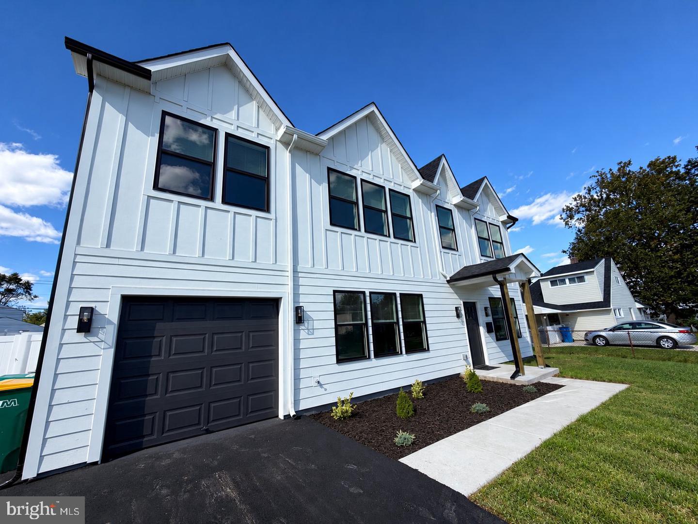 6 APRICOT LANE