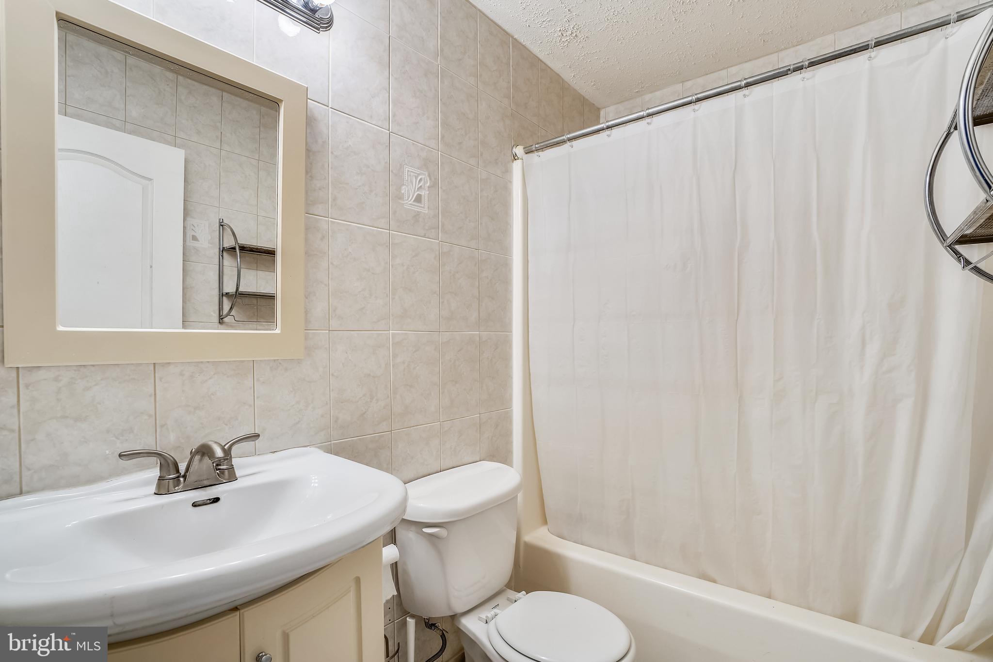 SUBURBIA - Residential