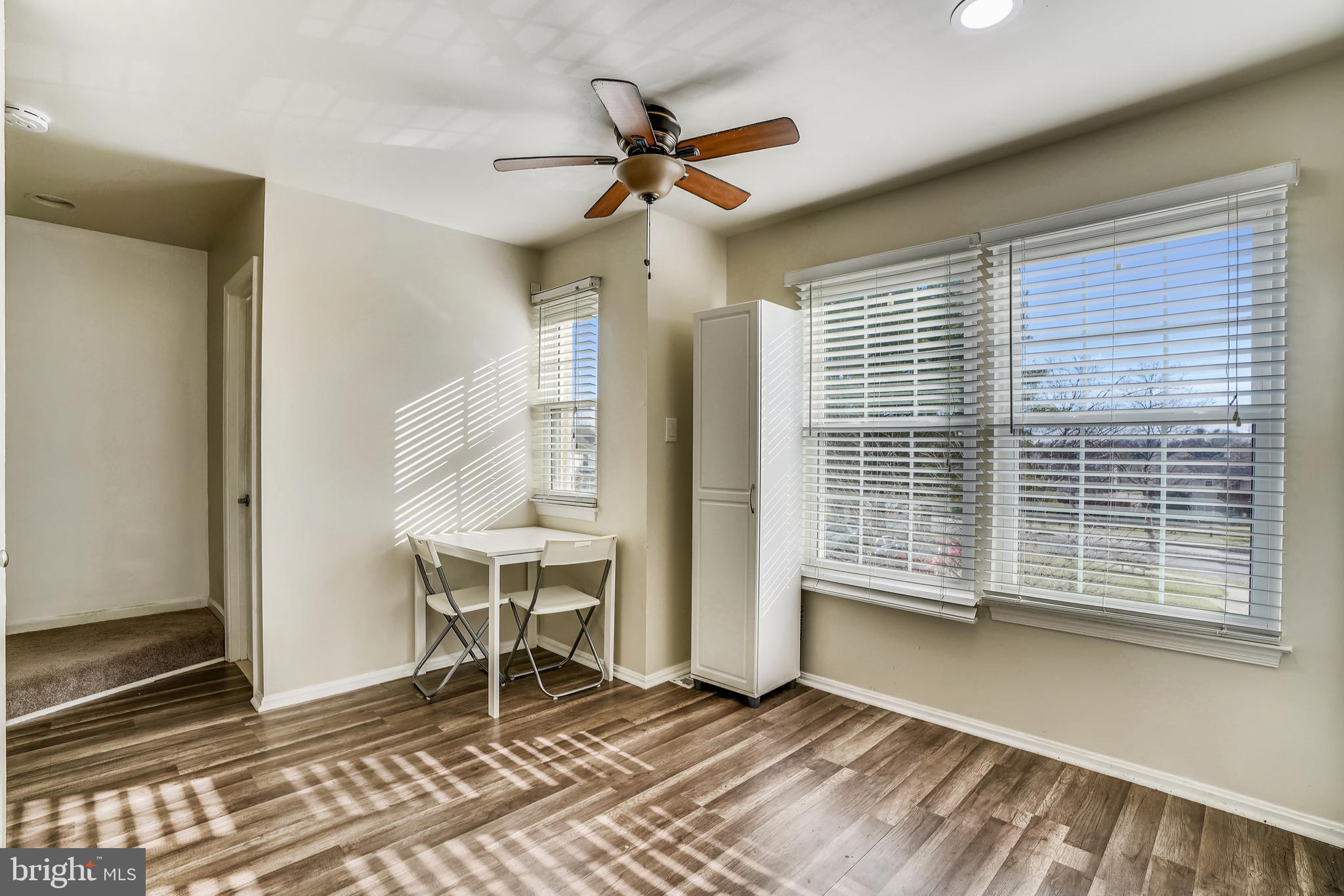 SUBURBIA - Residential