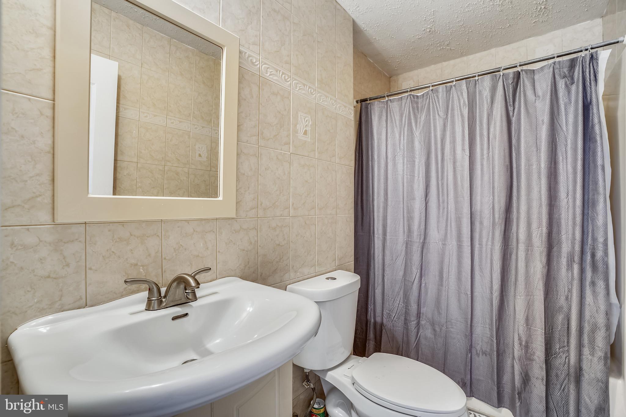 SUBURBIA - Residential