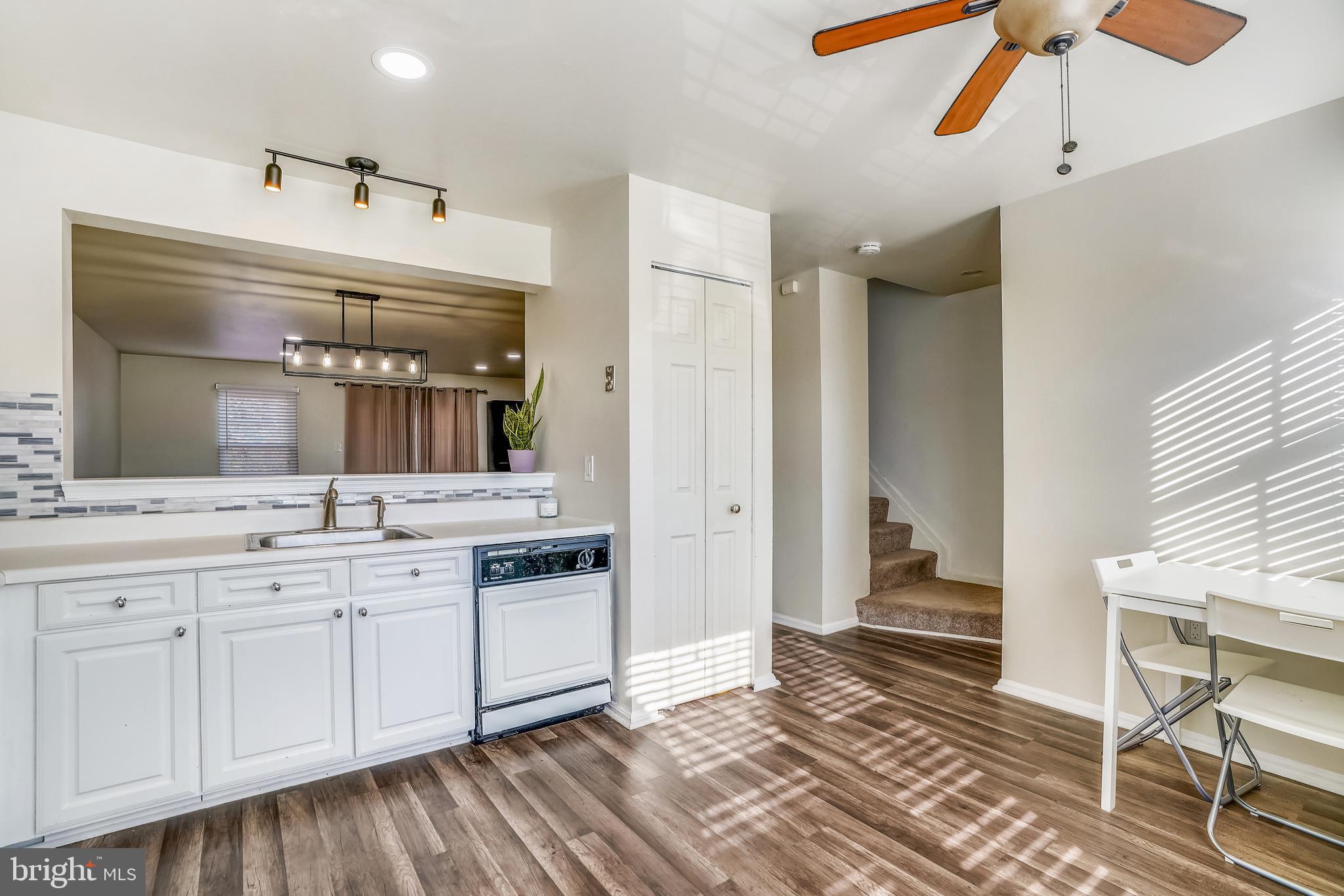 SUBURBIA - Residential