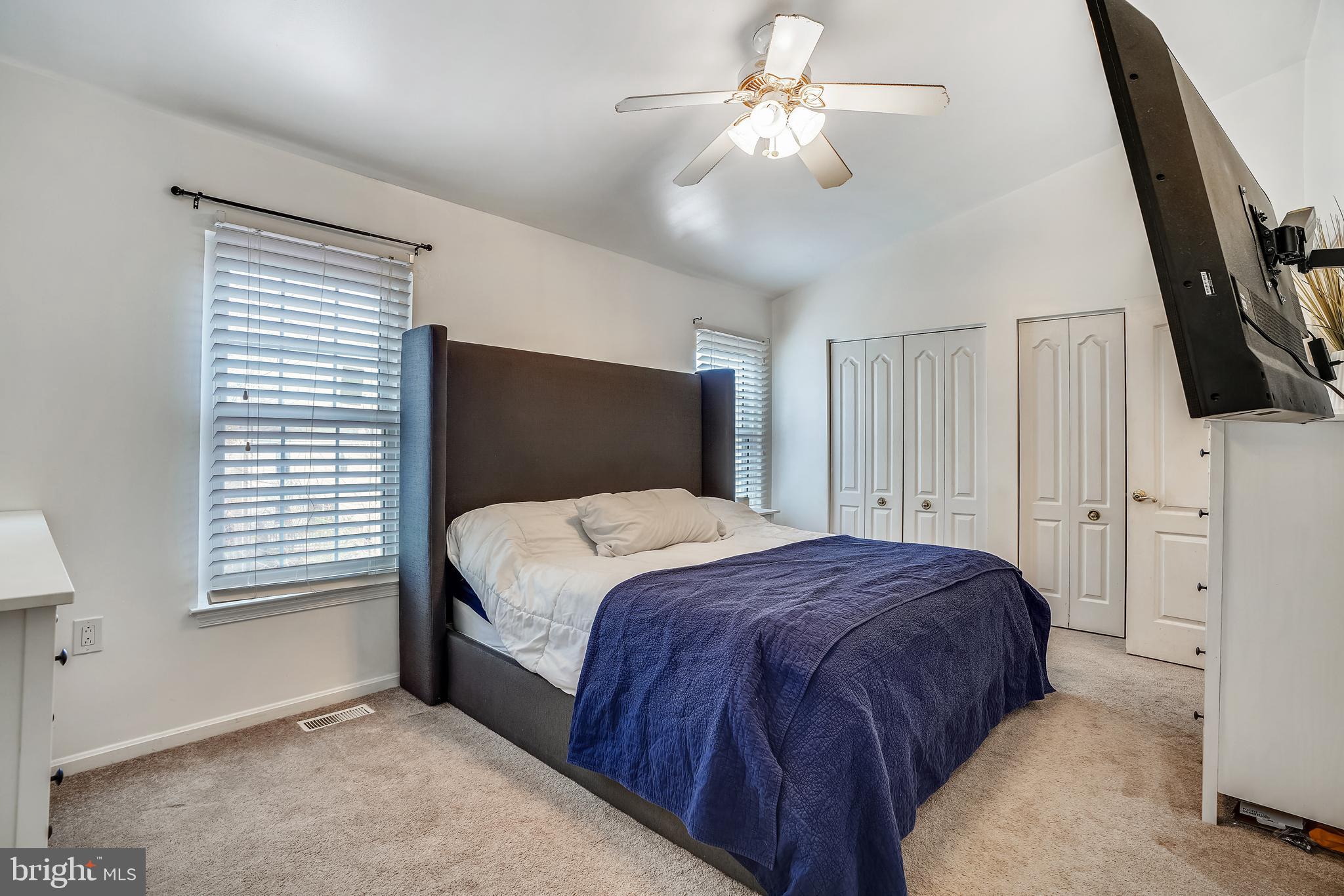 SUBURBIA - Residential