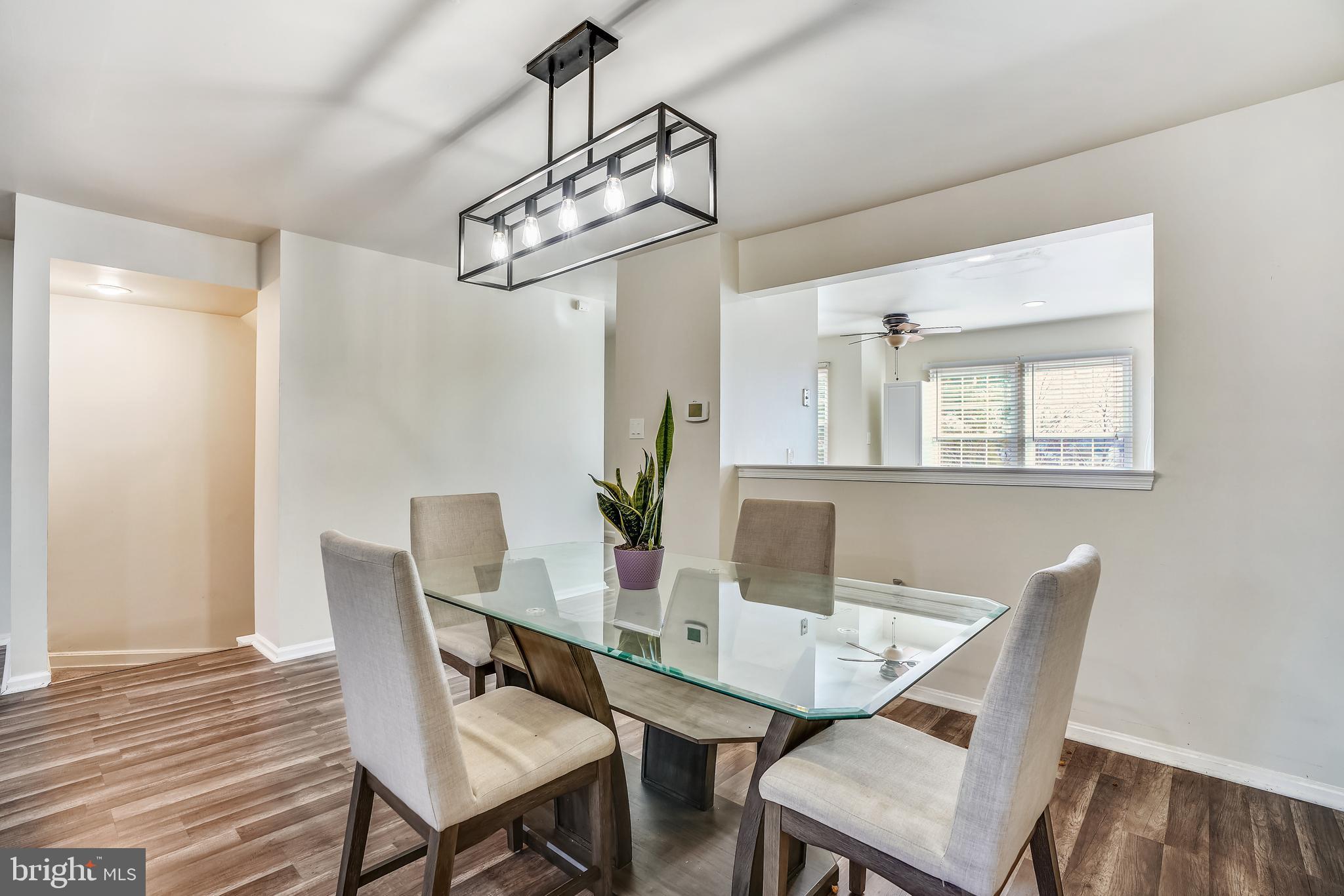 SUBURBIA - Residential