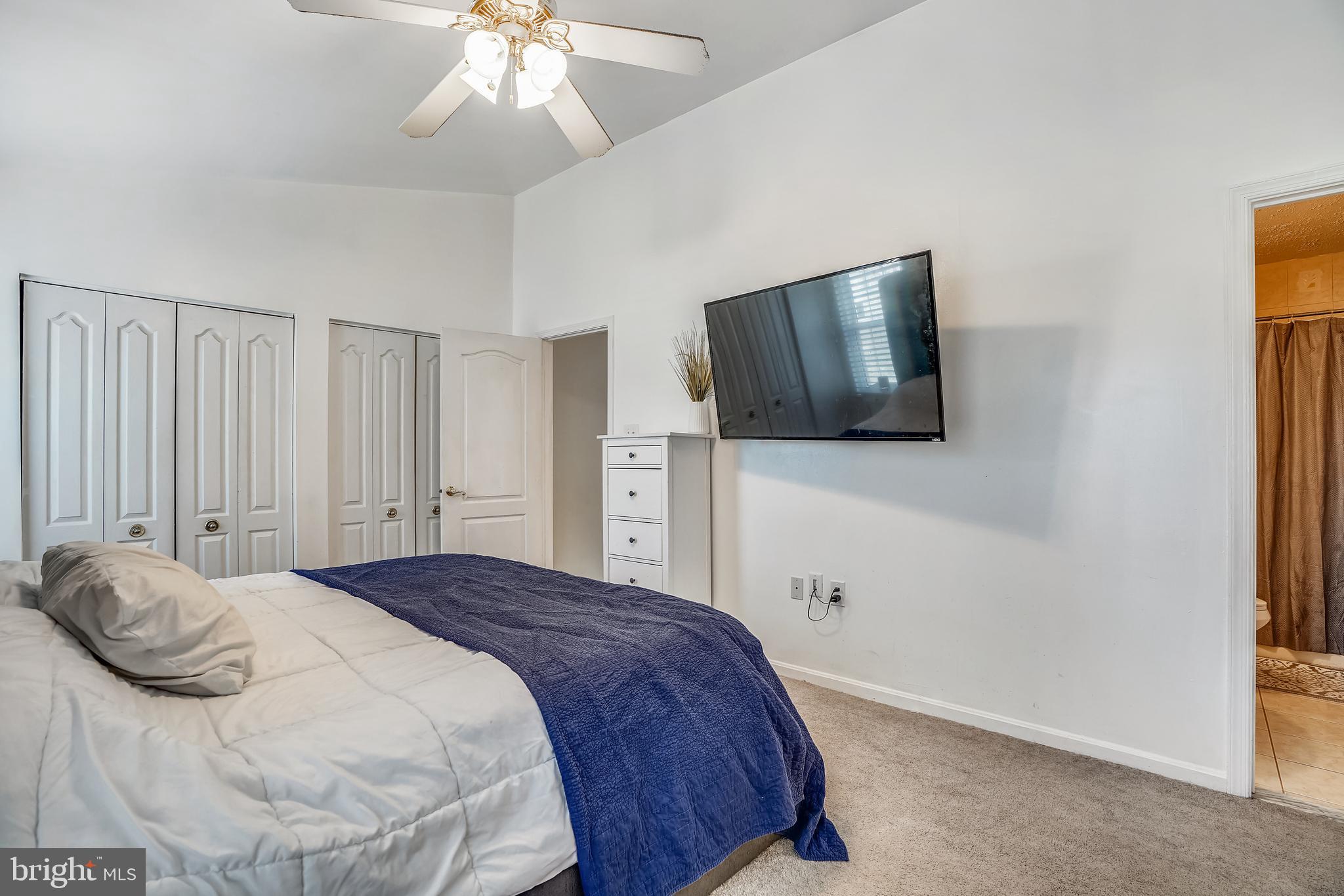 SUBURBIA - Residential