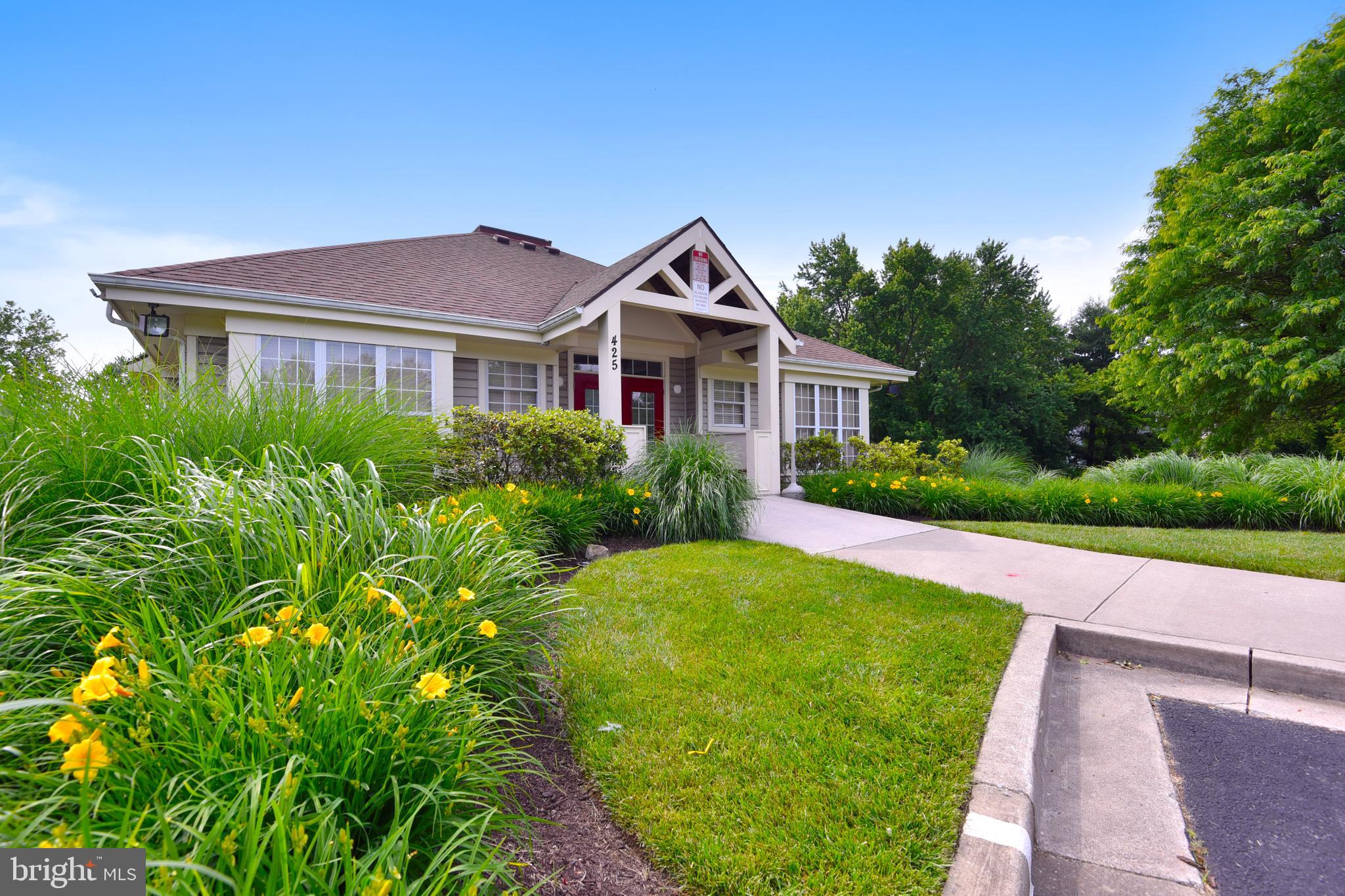 SUBURBIA - Residential