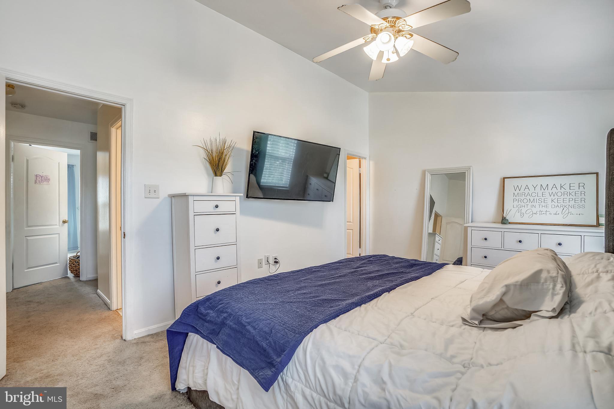 SUBURBIA - Residential