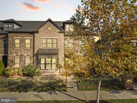 43360 SOUTHLAND STREET ASHBURN VA 20148