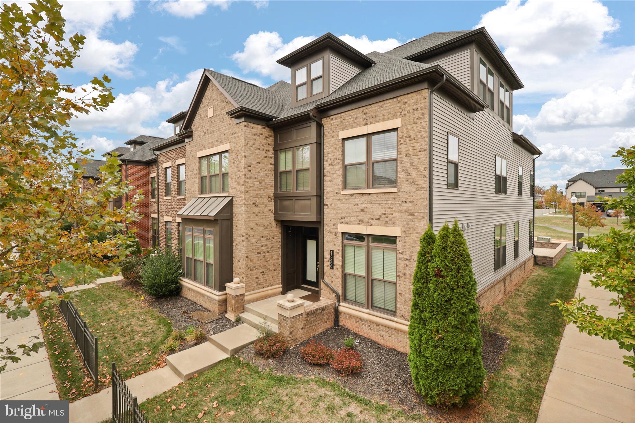 WESTMOORE AT MOOREFIELD - Residential