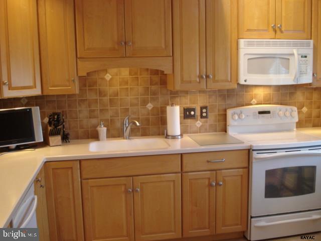 HERITAGE HILLS - Residential