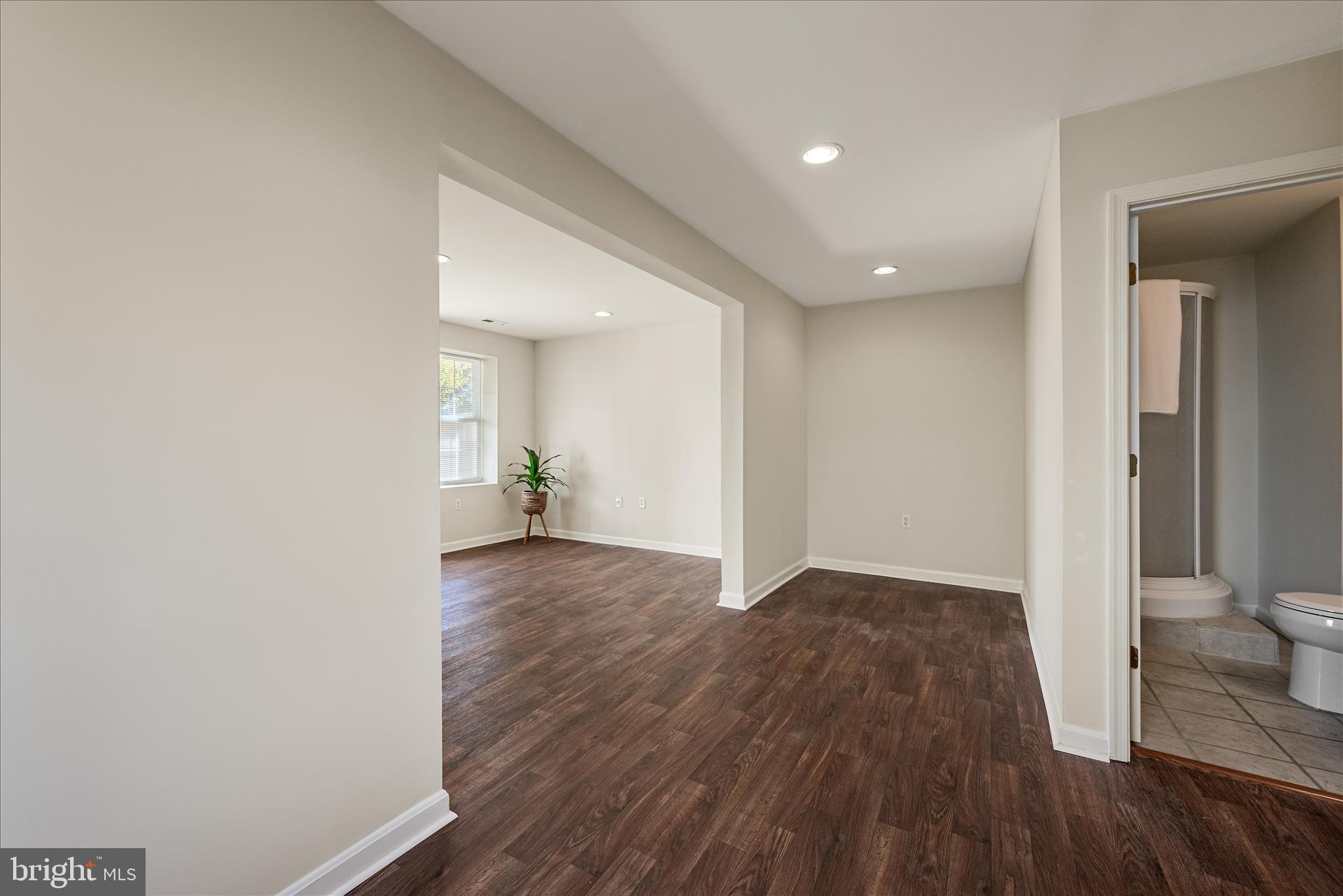 MANOR PARK - Residential