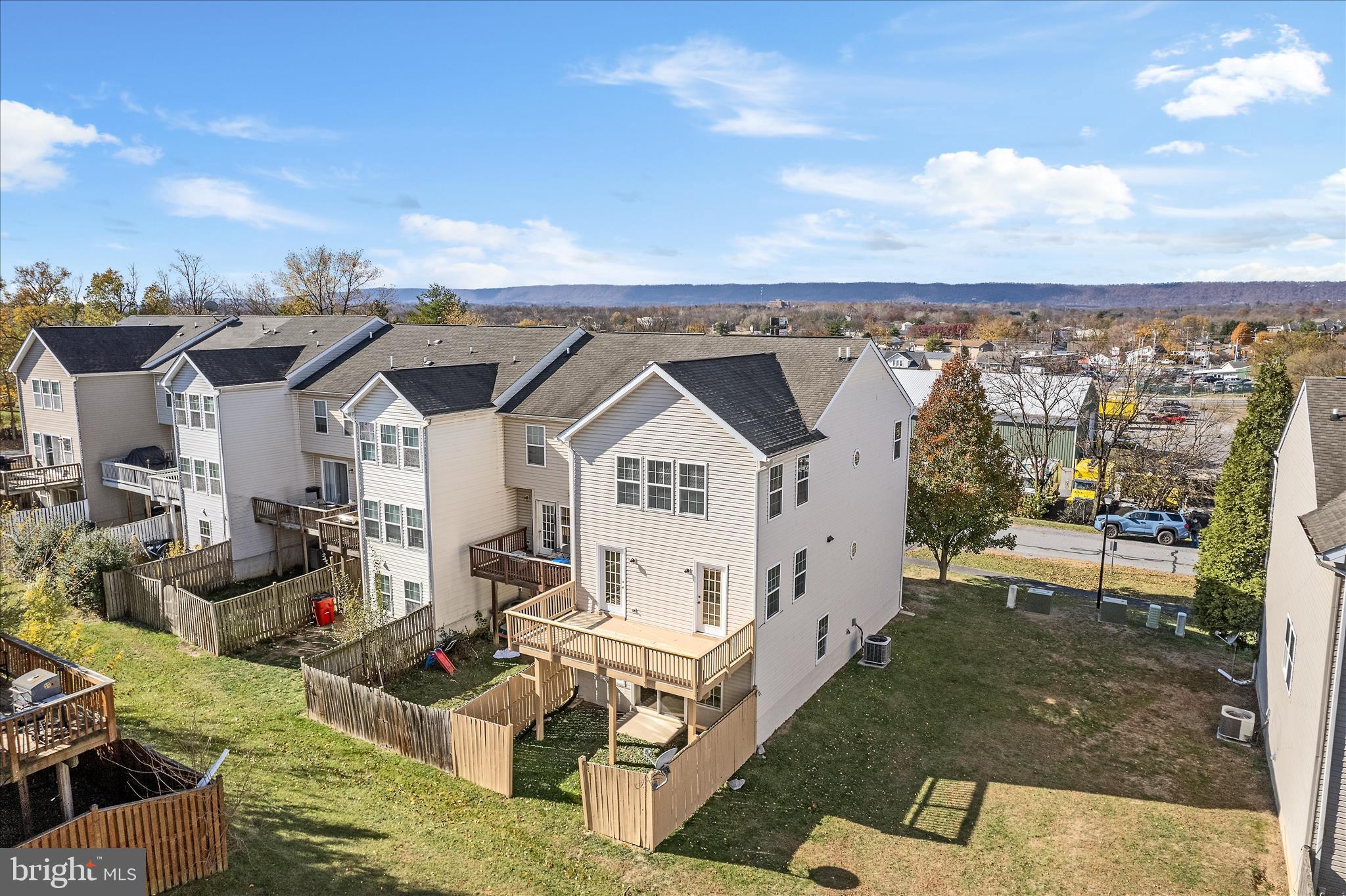 MANOR PARK - Residential