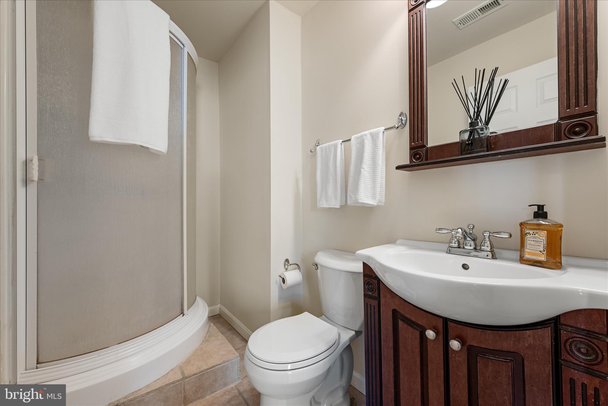 MANOR PARK - Residential