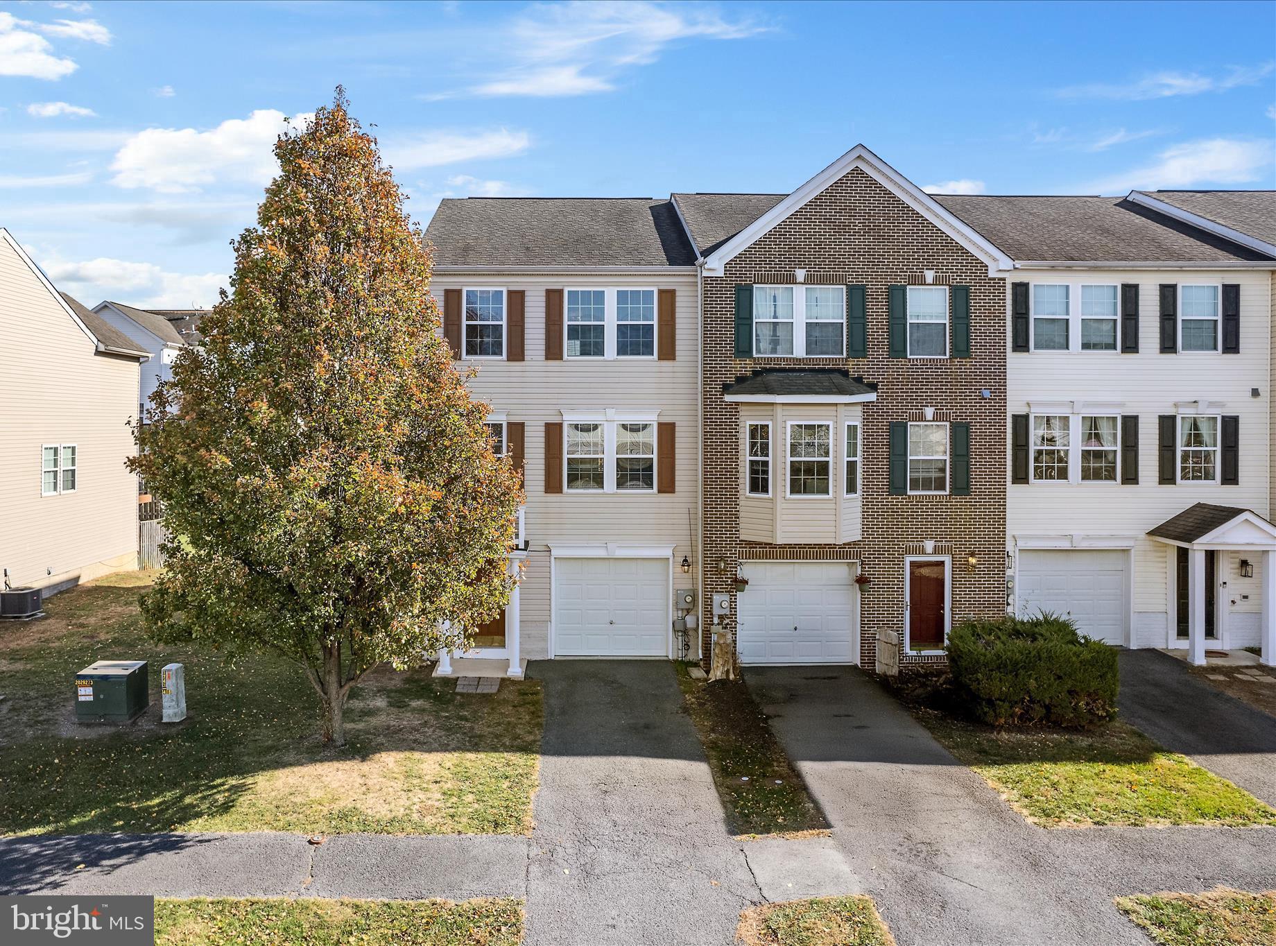 MANOR PARK - Residential