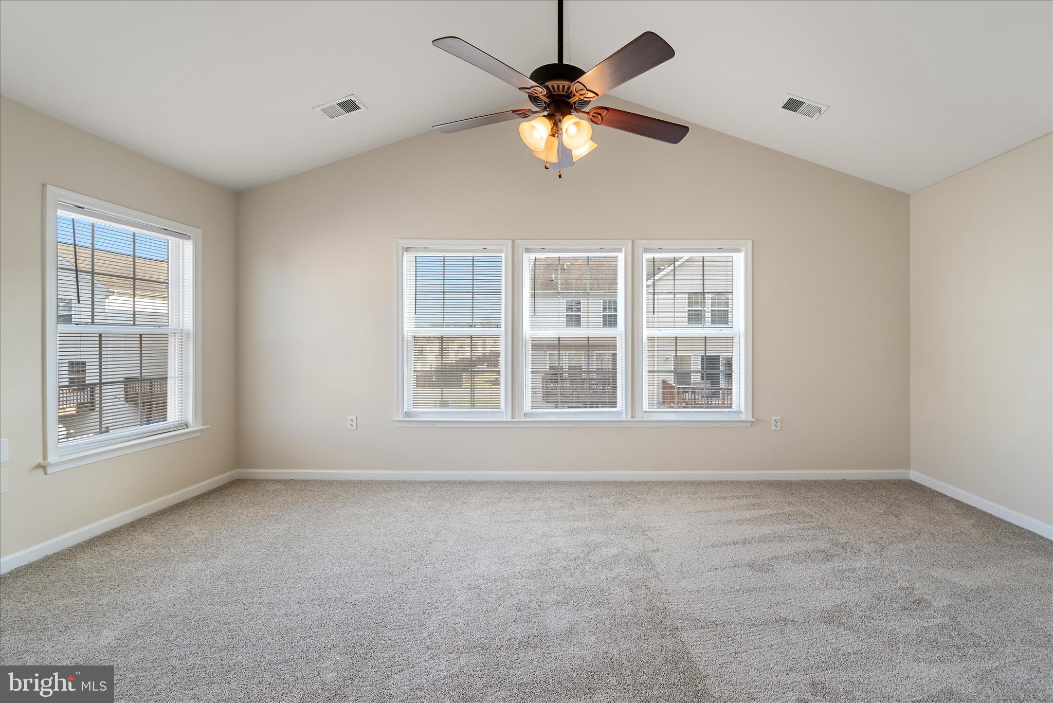 MANOR PARK - Residential