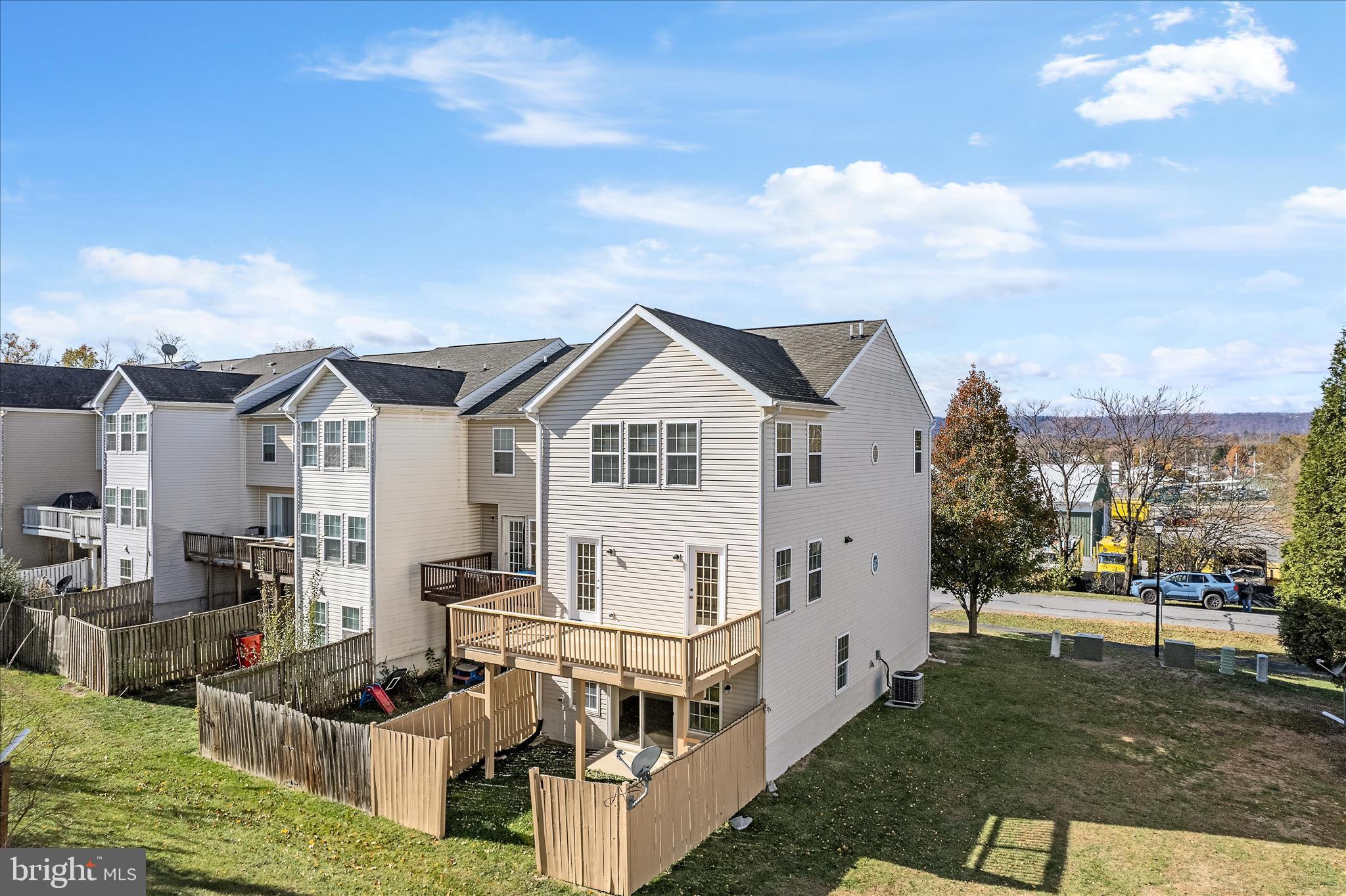 MANOR PARK - Residential