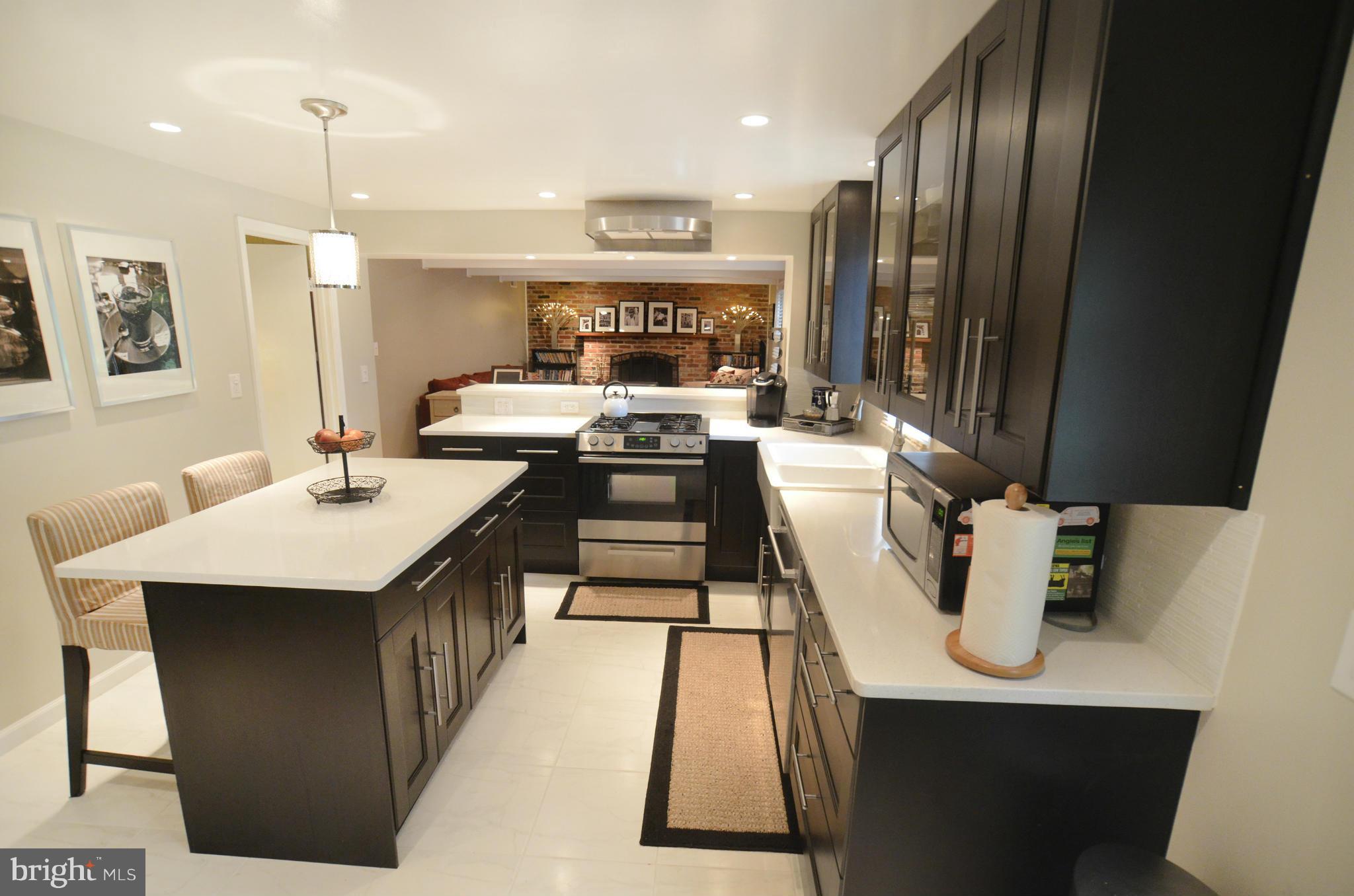 CHAPEL SQUARE - Residential Lease