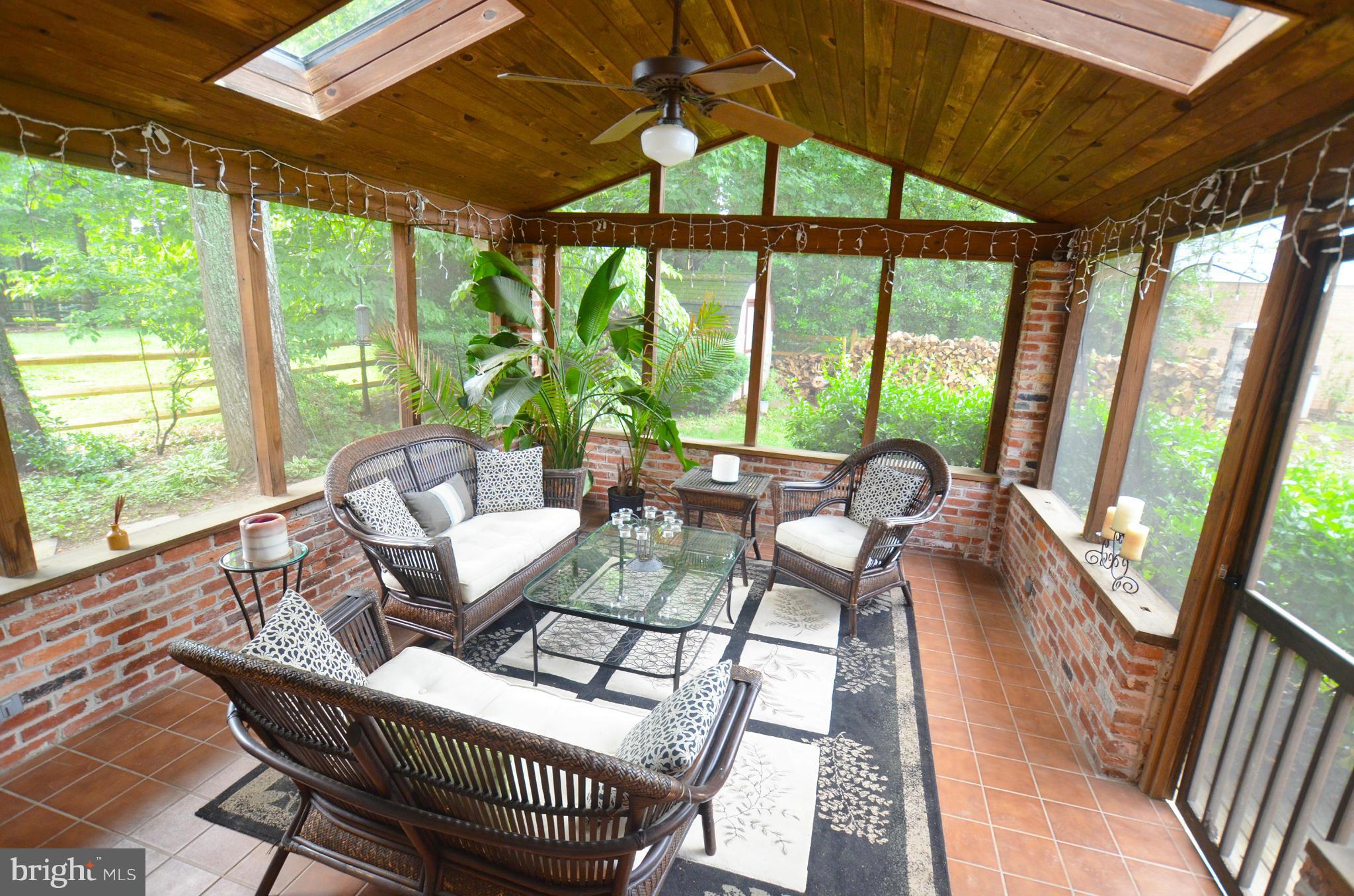 CHAPEL SQUARE - Residential Lease