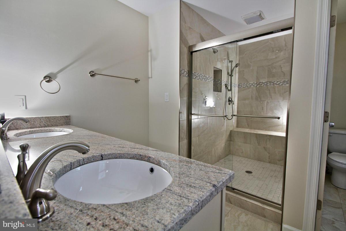 FRANKLIN GLEN - Residential