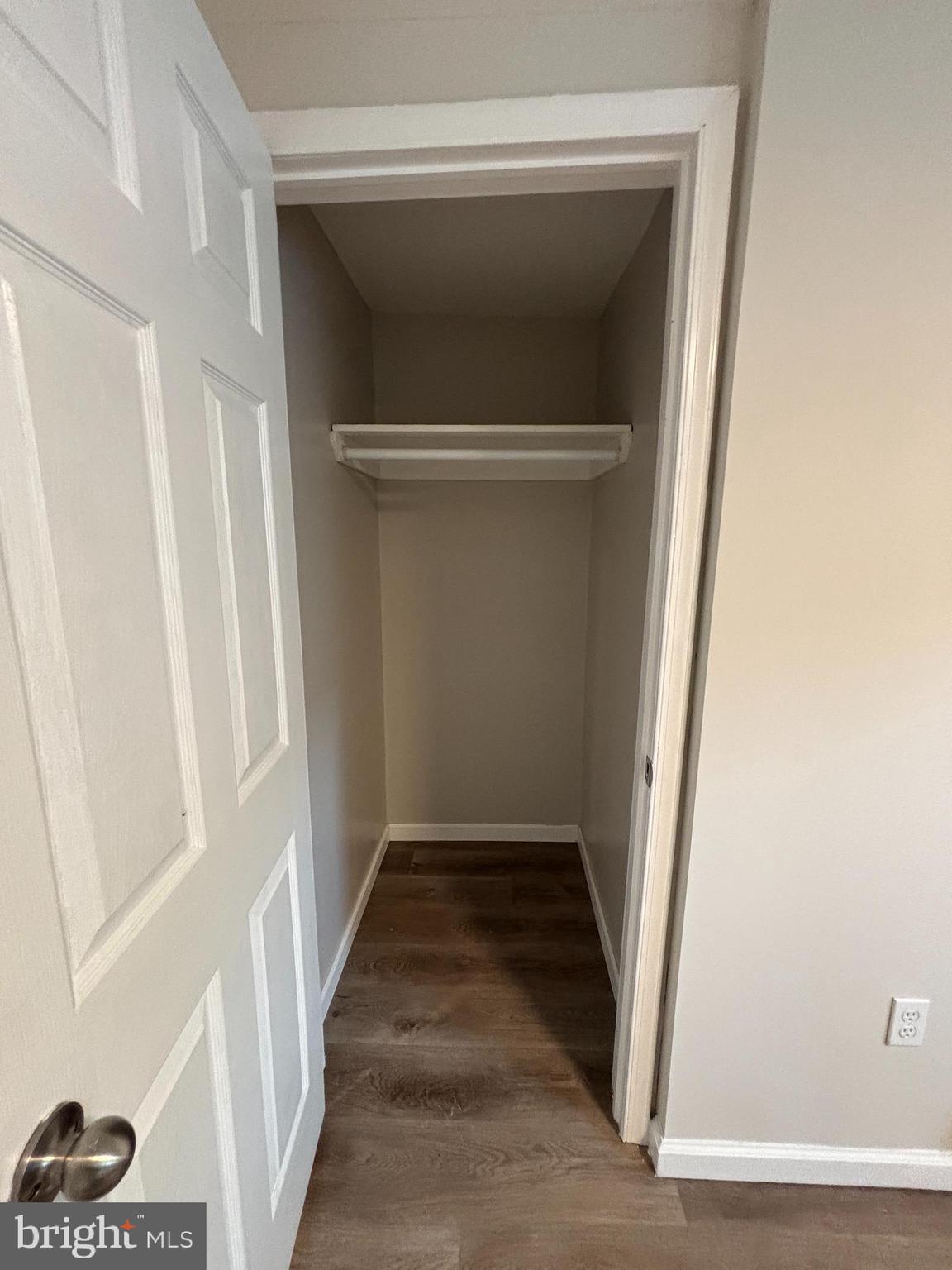 LAWNCREST - Residential Lease