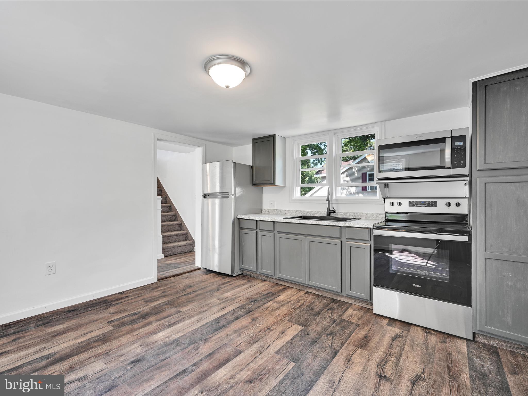 POTTSVILLE - Residential