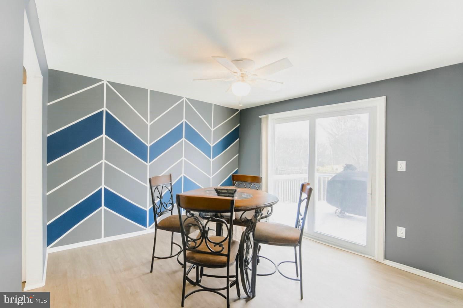 742 W BIRCHTREE LANE