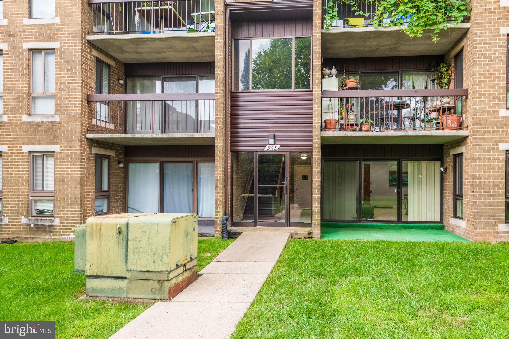 JEFFERSON MEWS - Residential