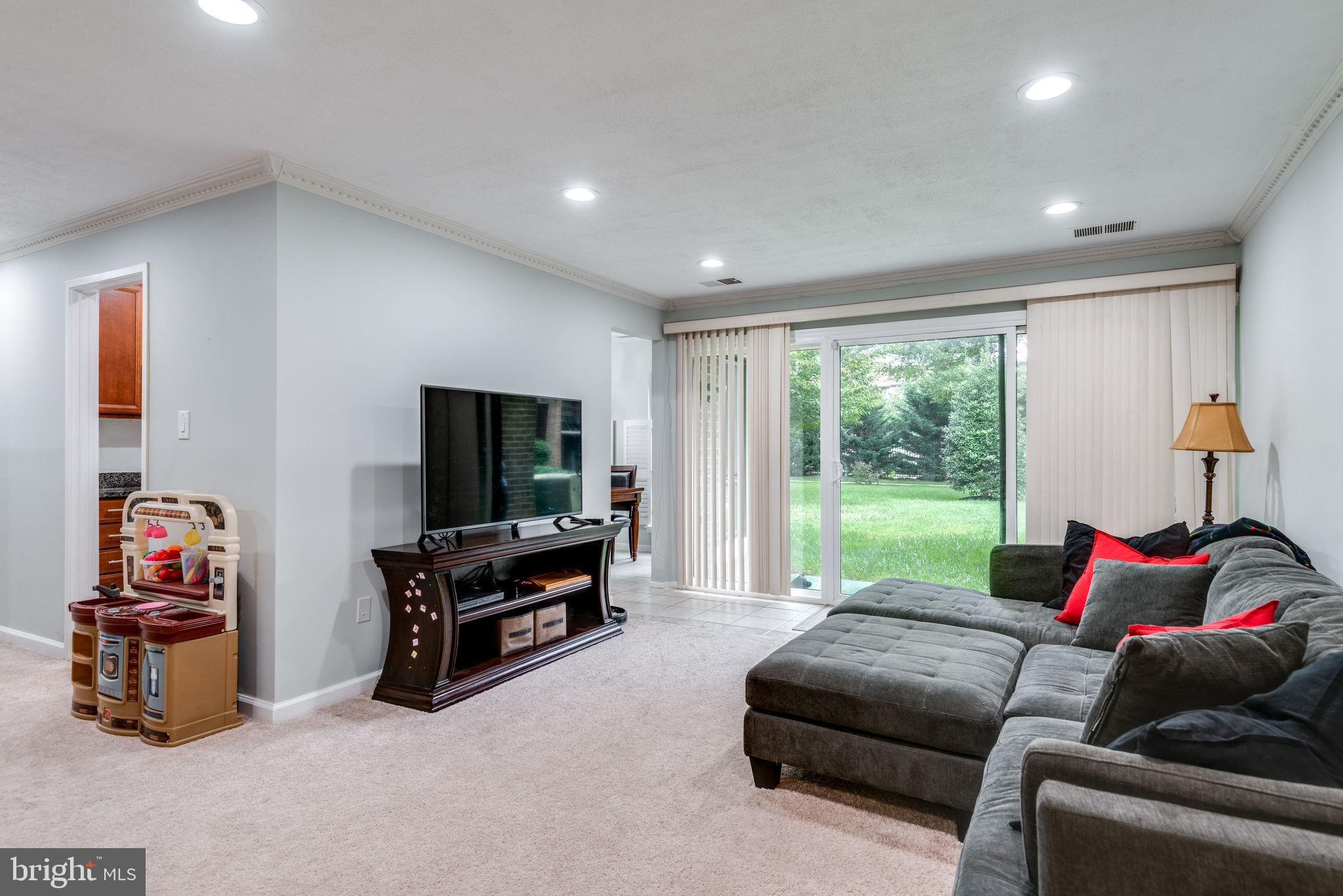 JEFFERSON MEWS - Residential