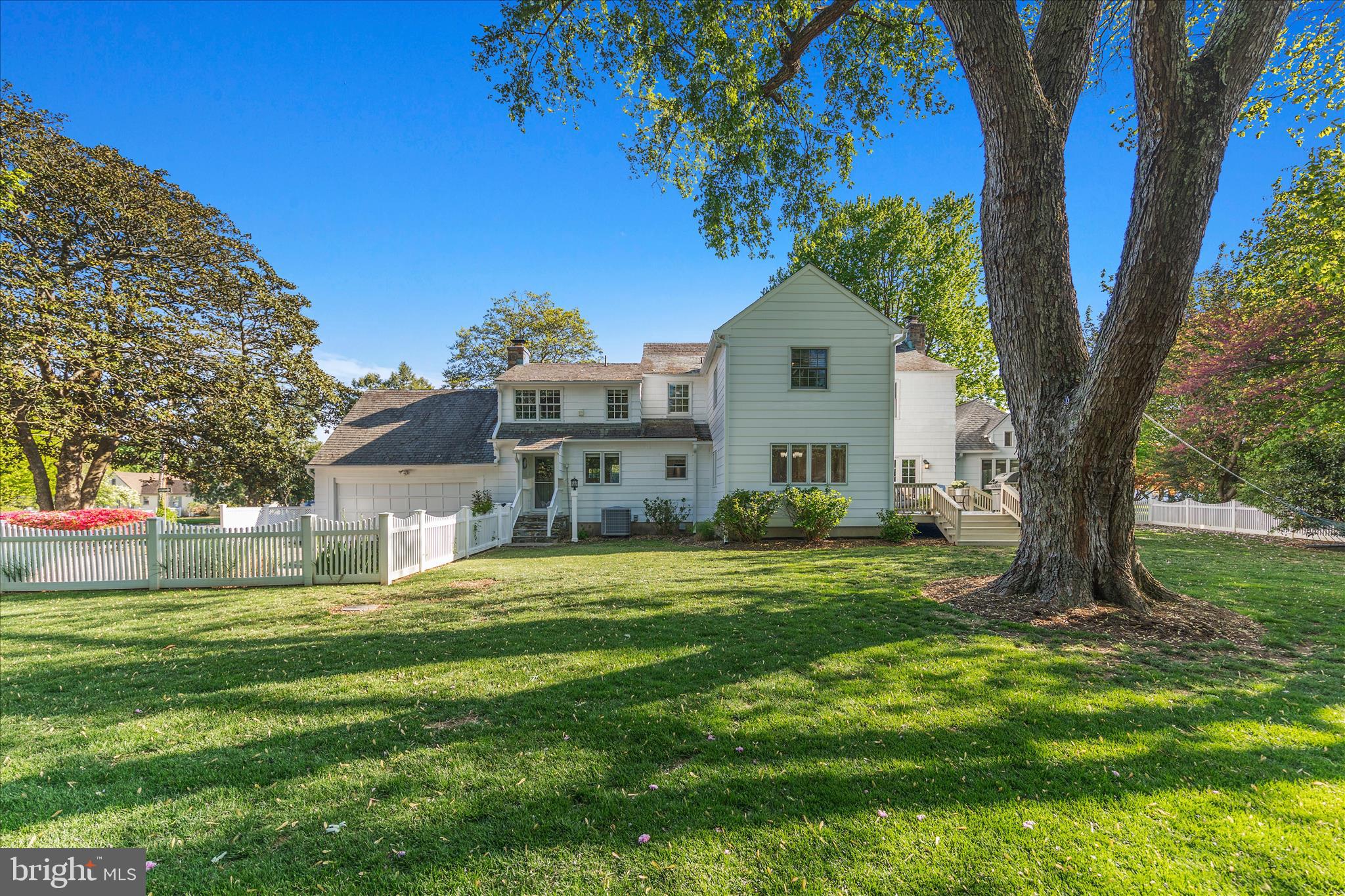 PENDENNIS MOUNT - Residential