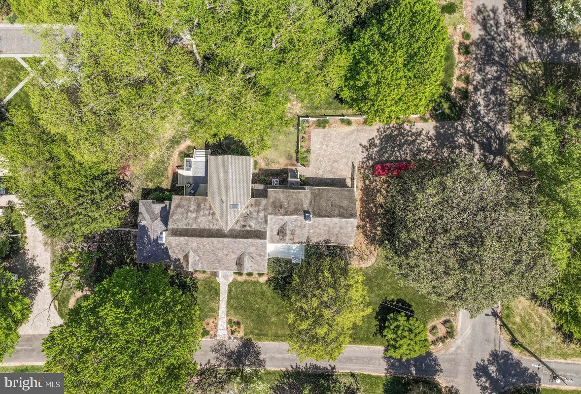 PENDENNIS MOUNT - Residential