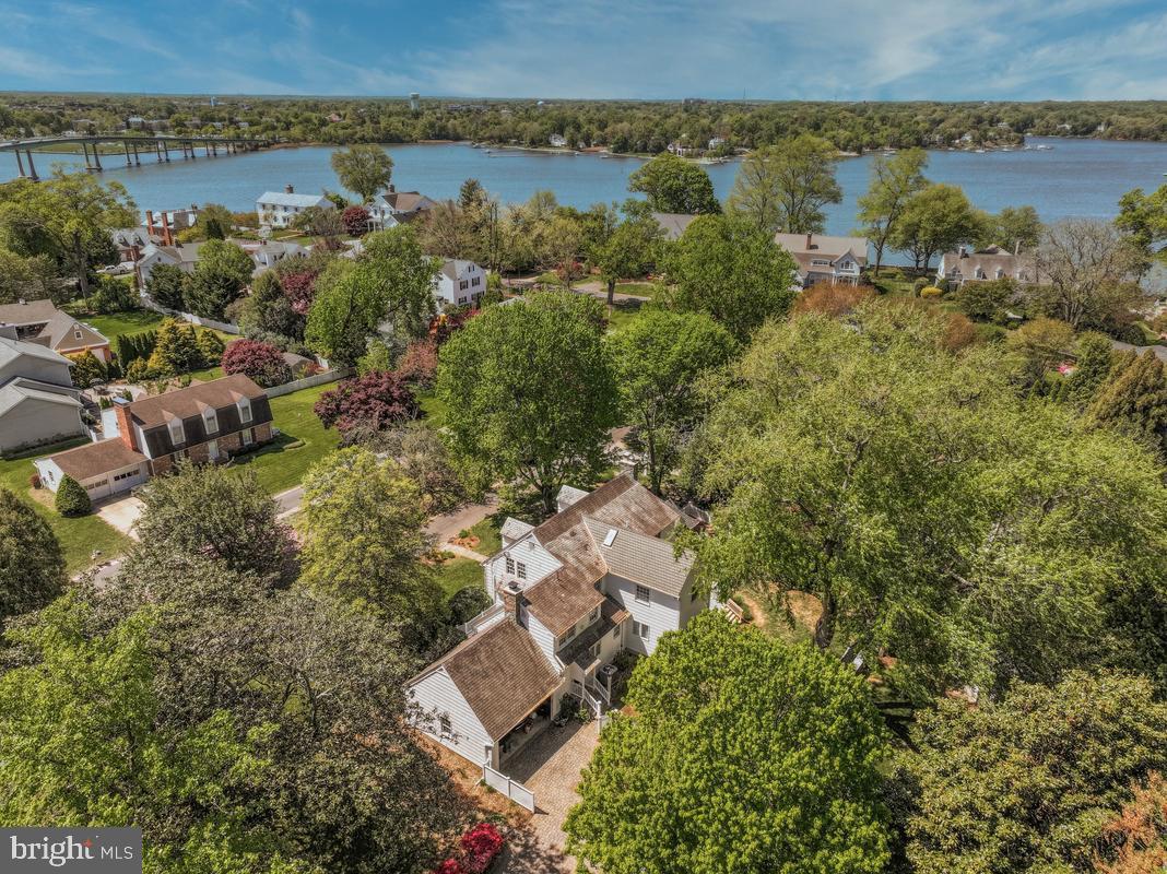 PENDENNIS MOUNT - Residential
