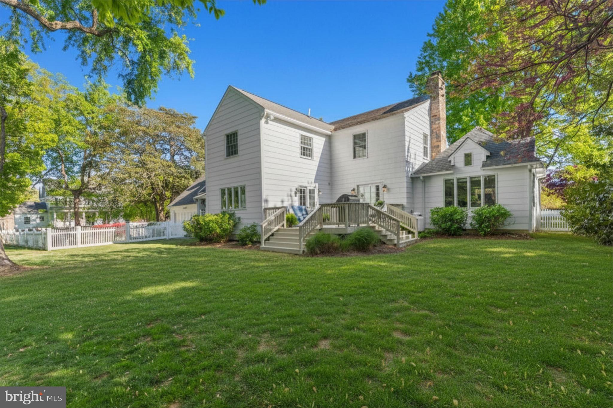 PENDENNIS MOUNT - Residential