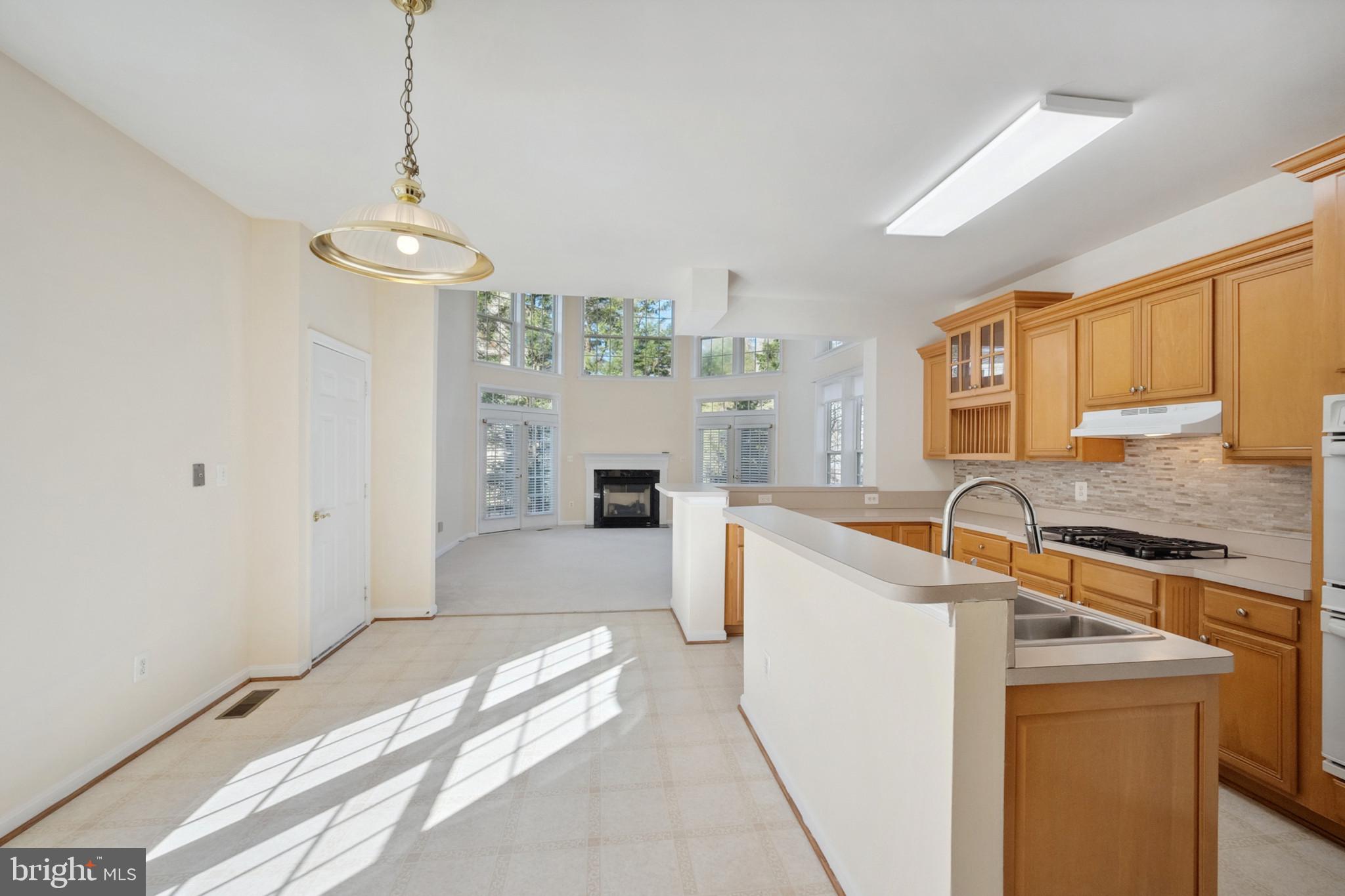 BROADLANDS - Residential