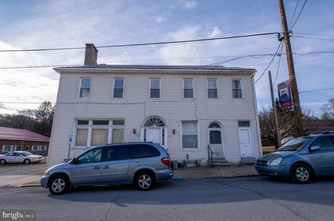 Photo of 313 2nd Ave E, WILLIAMSBURG, PA 16693 (MLS # PABR2015952)