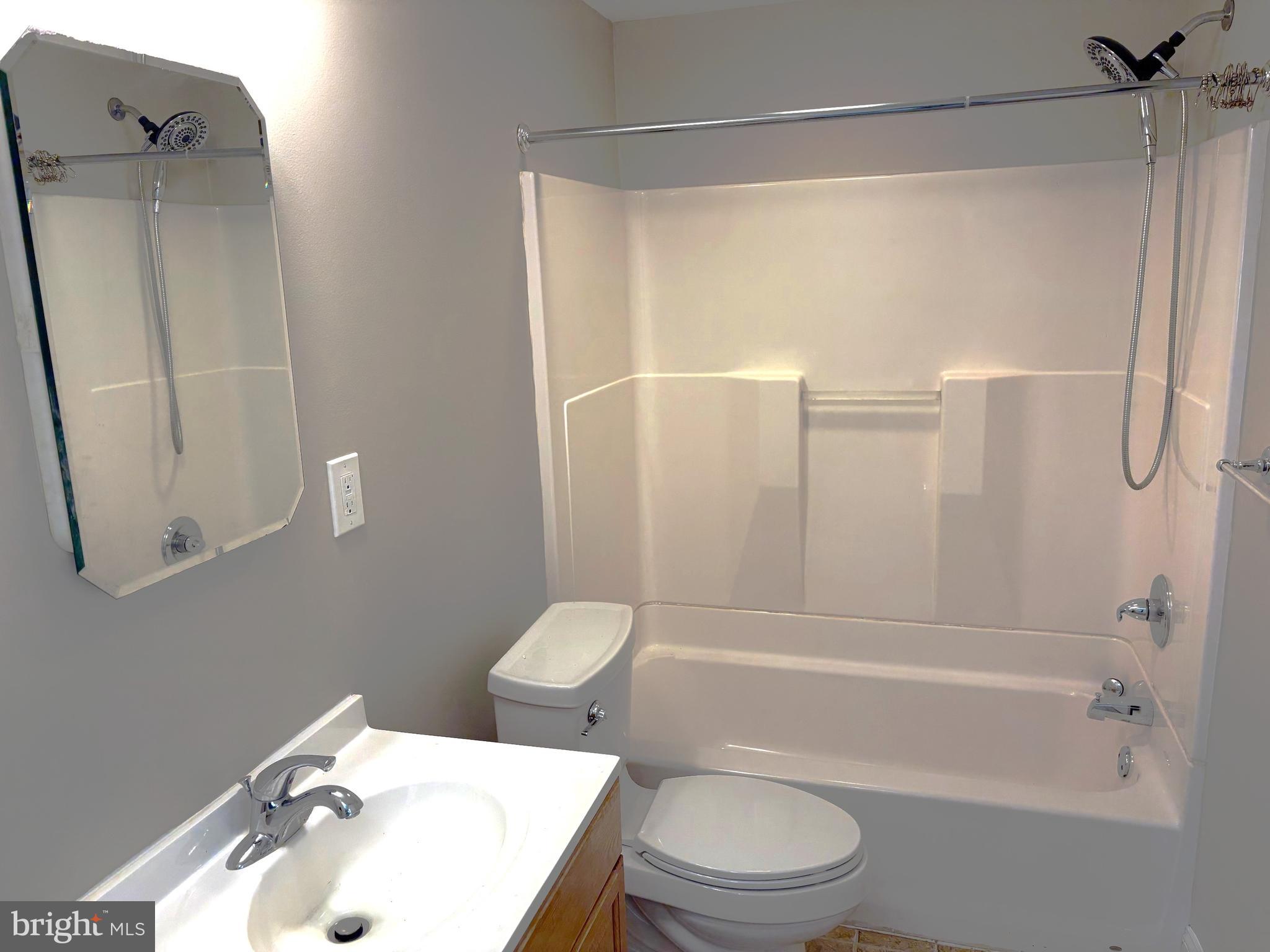 ABINGTON - Residential Lease