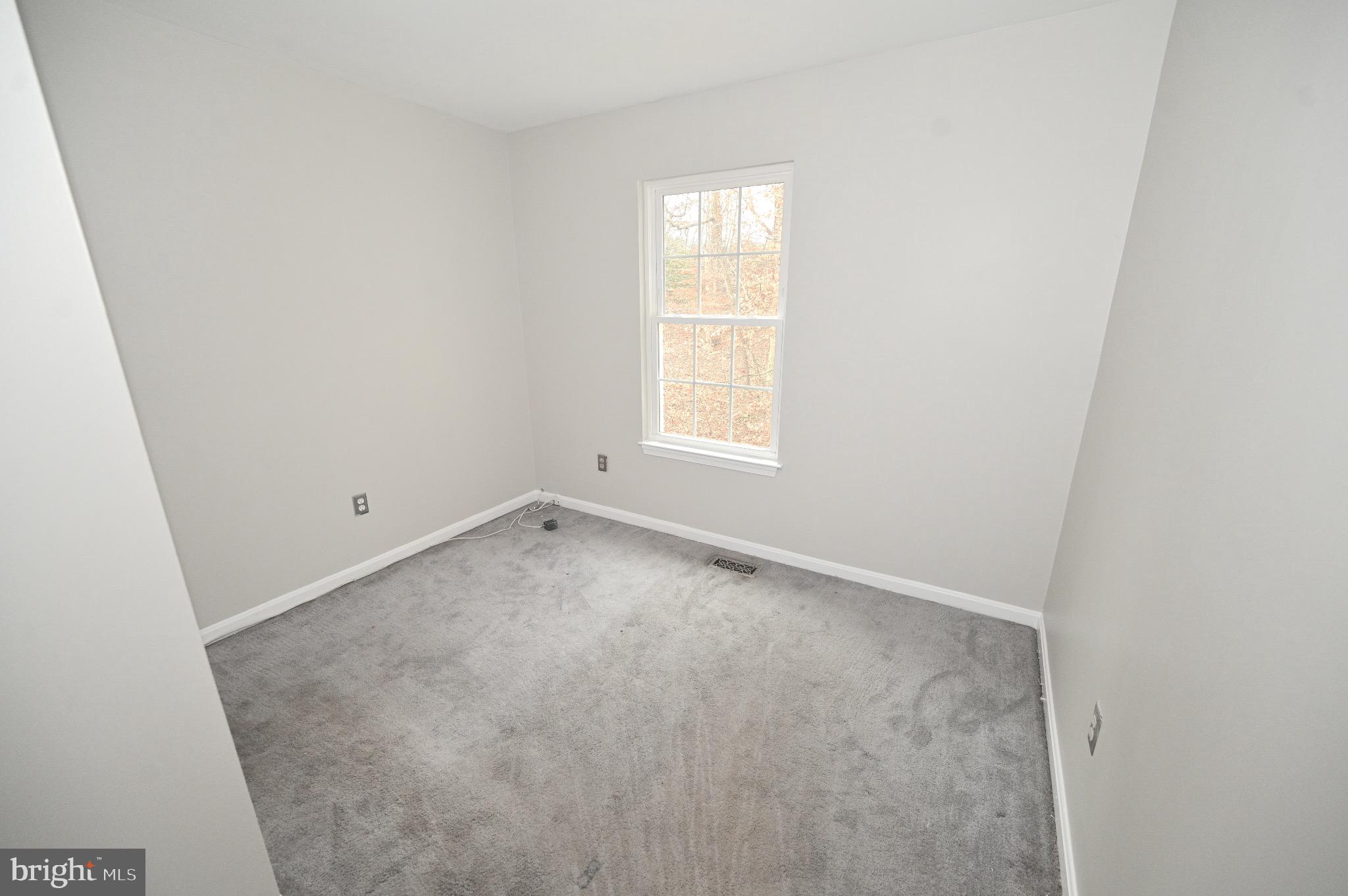 FORESTVILLE PARK - Residential Lease