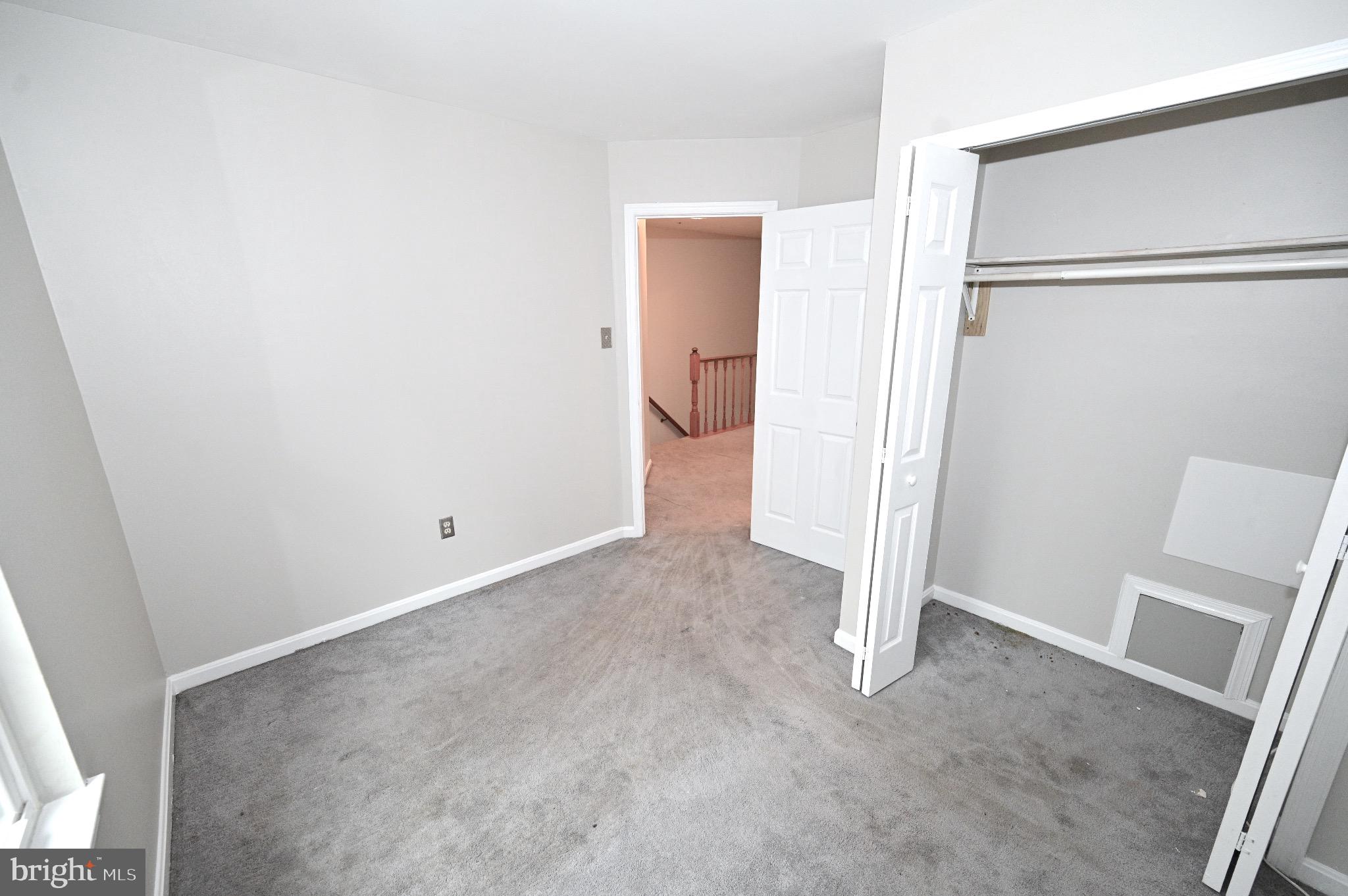 FORESTVILLE PARK - Residential Lease