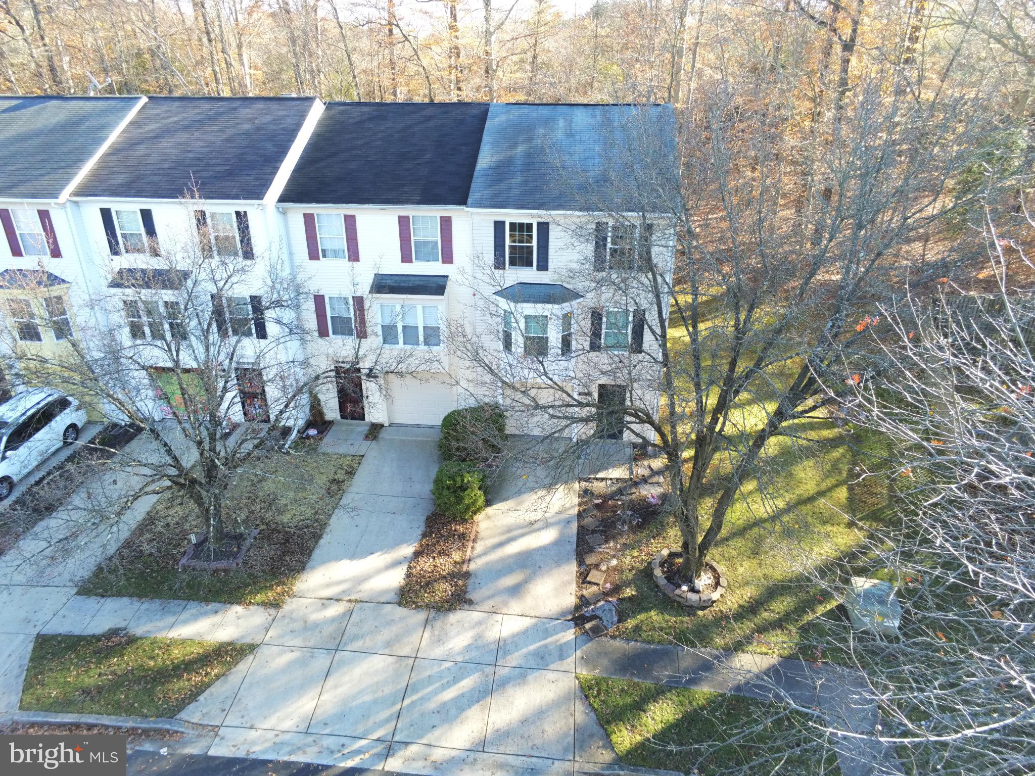 FORESTVILLE PARK - Residential Lease