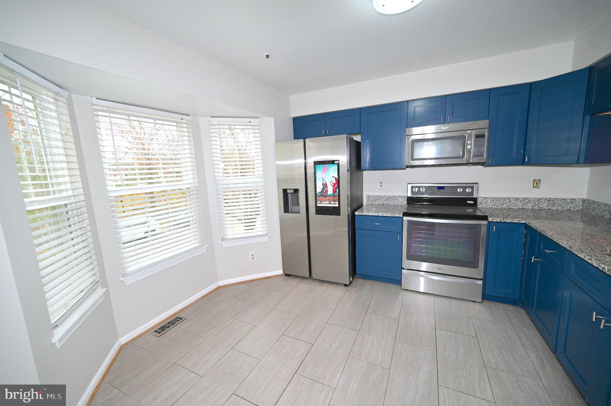 FORESTVILLE PARK - Residential Lease