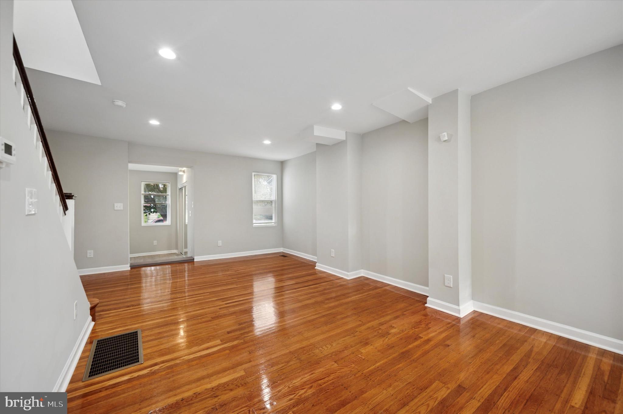 GERMANTOWN (EAST) - Residential