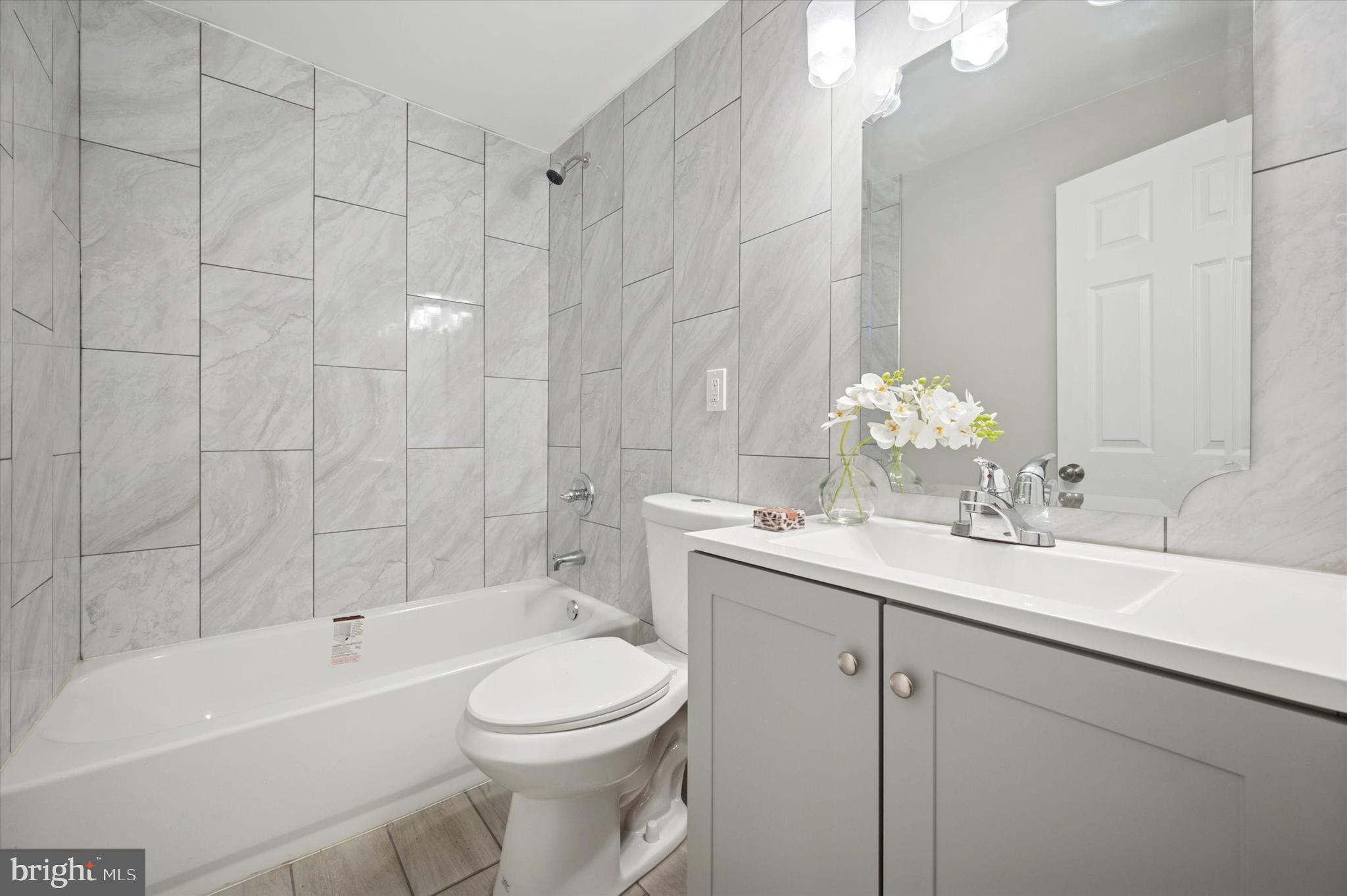 GERMANTOWN (EAST) - Residential