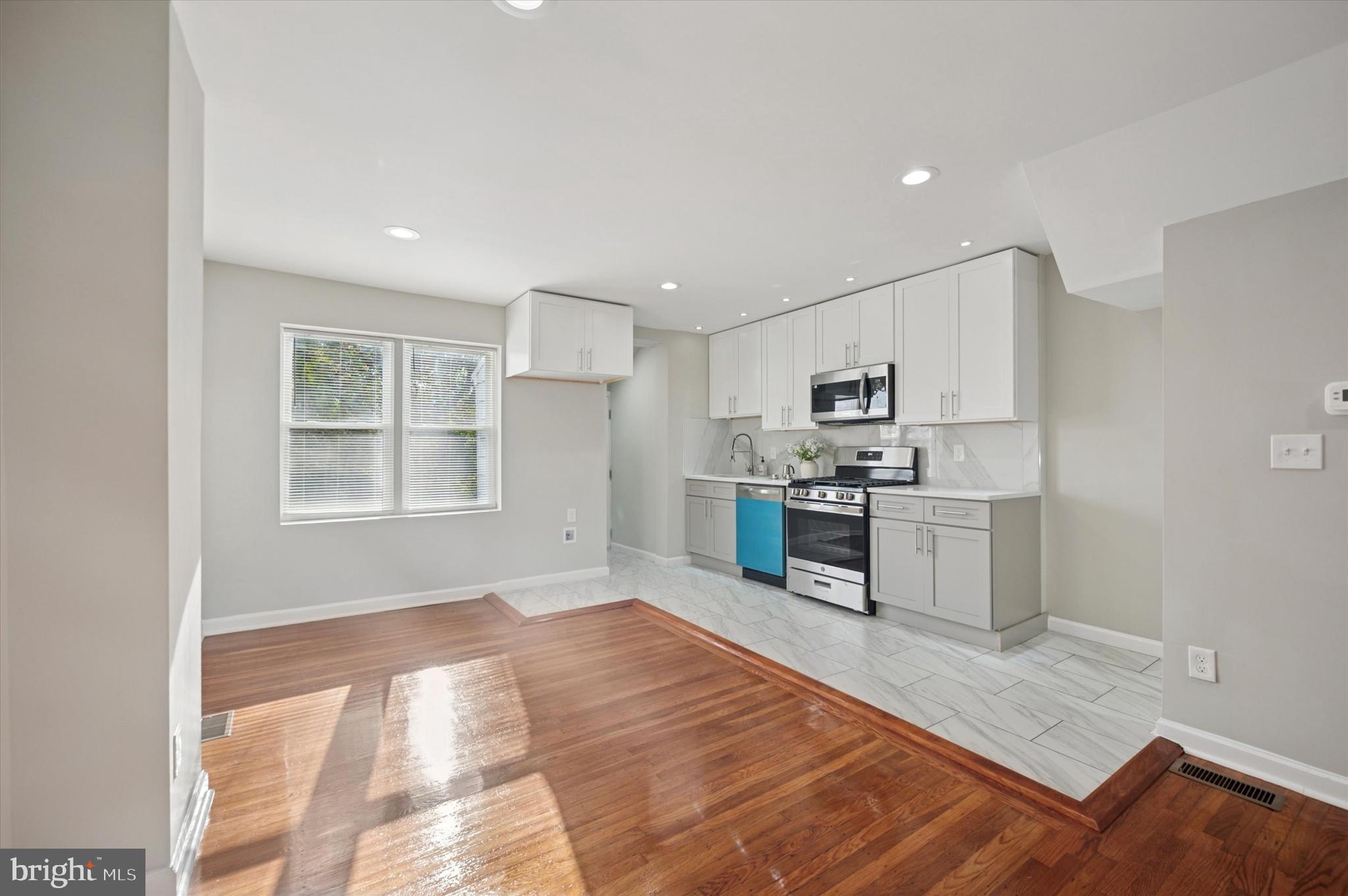 GERMANTOWN (EAST) - Residential