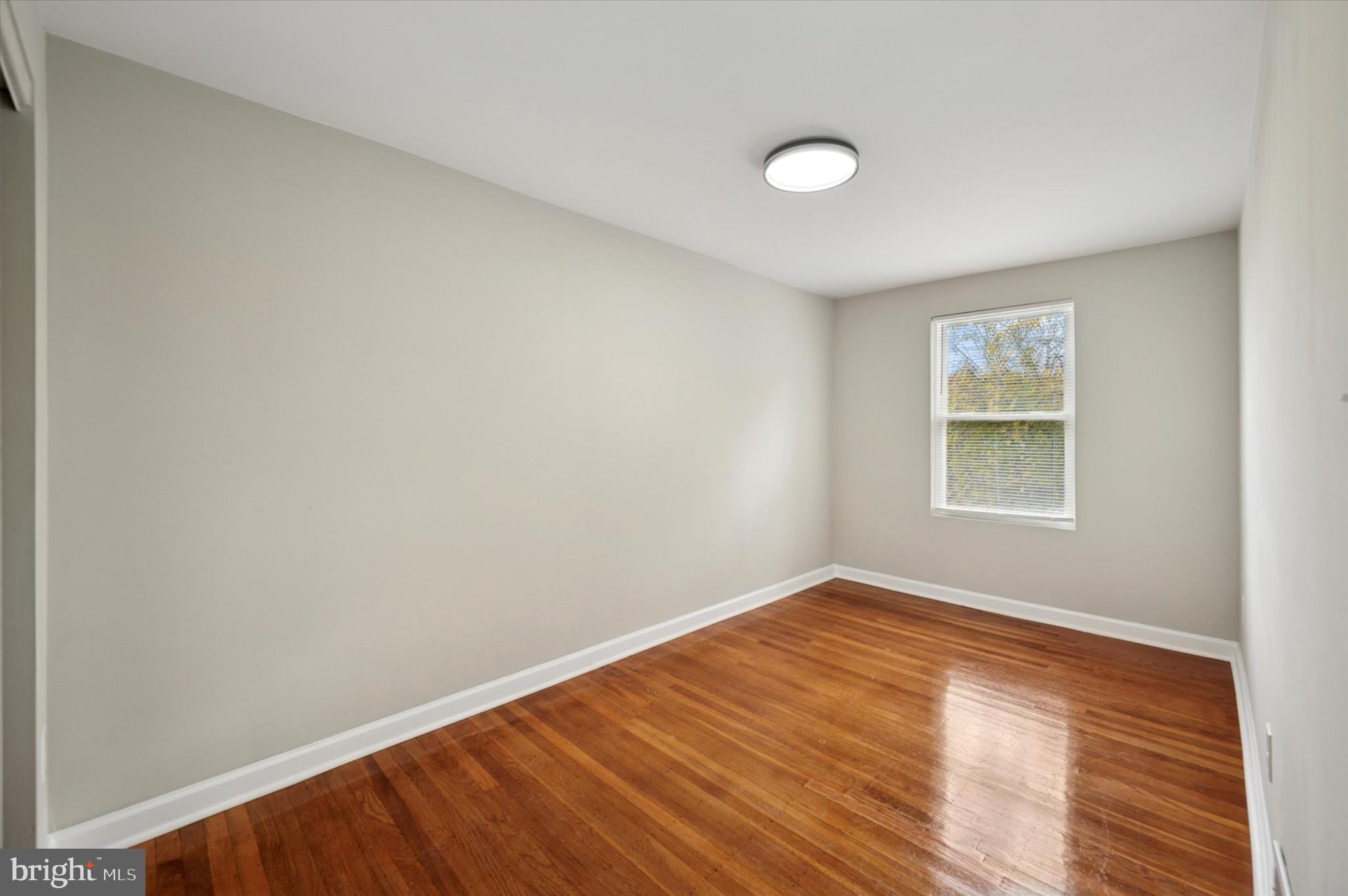 GERMANTOWN (EAST) - Residential